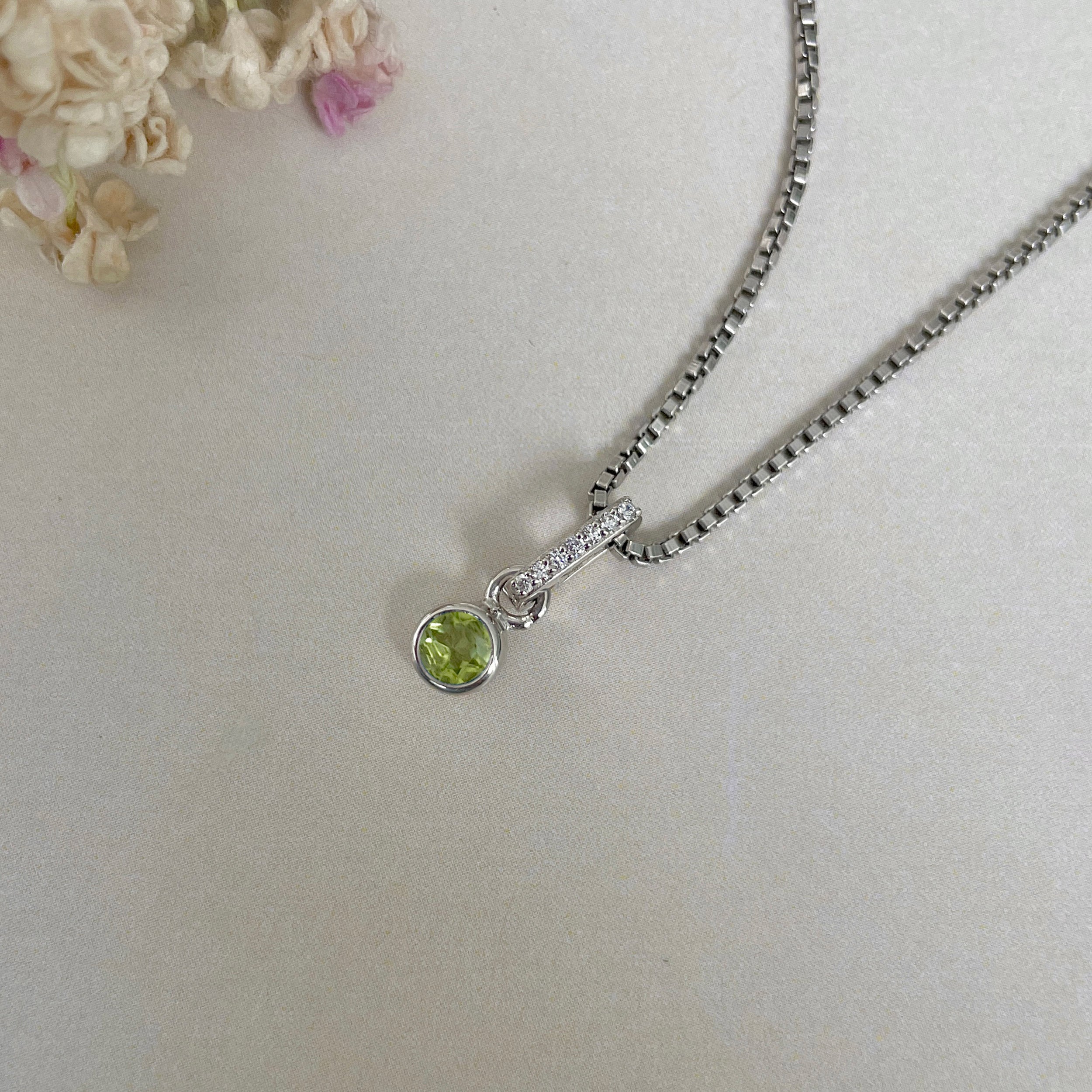 Peridot & White Topaz Pendant-( PER-SP-999B. )
