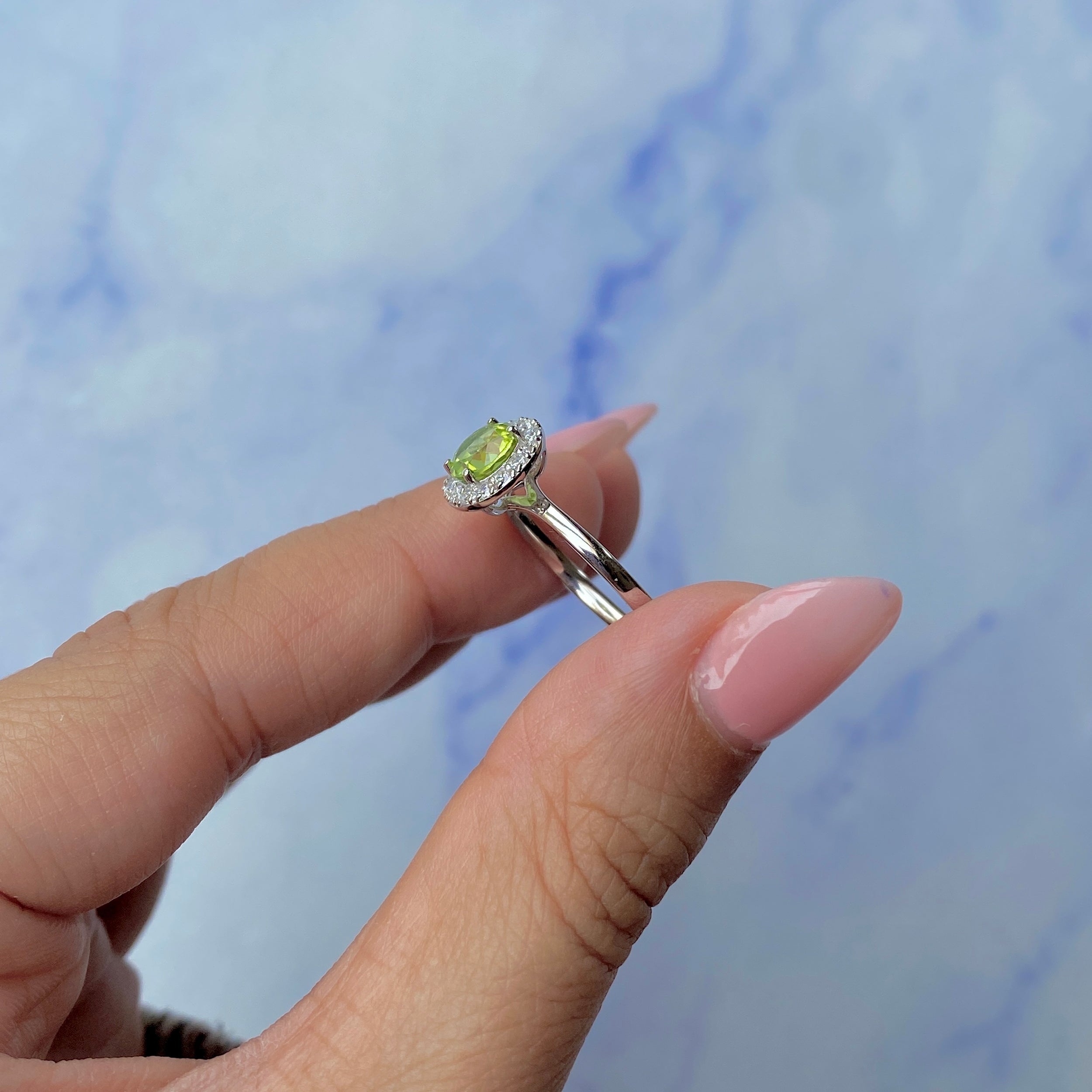 Peridot Ring-(PER-SR-1768.)