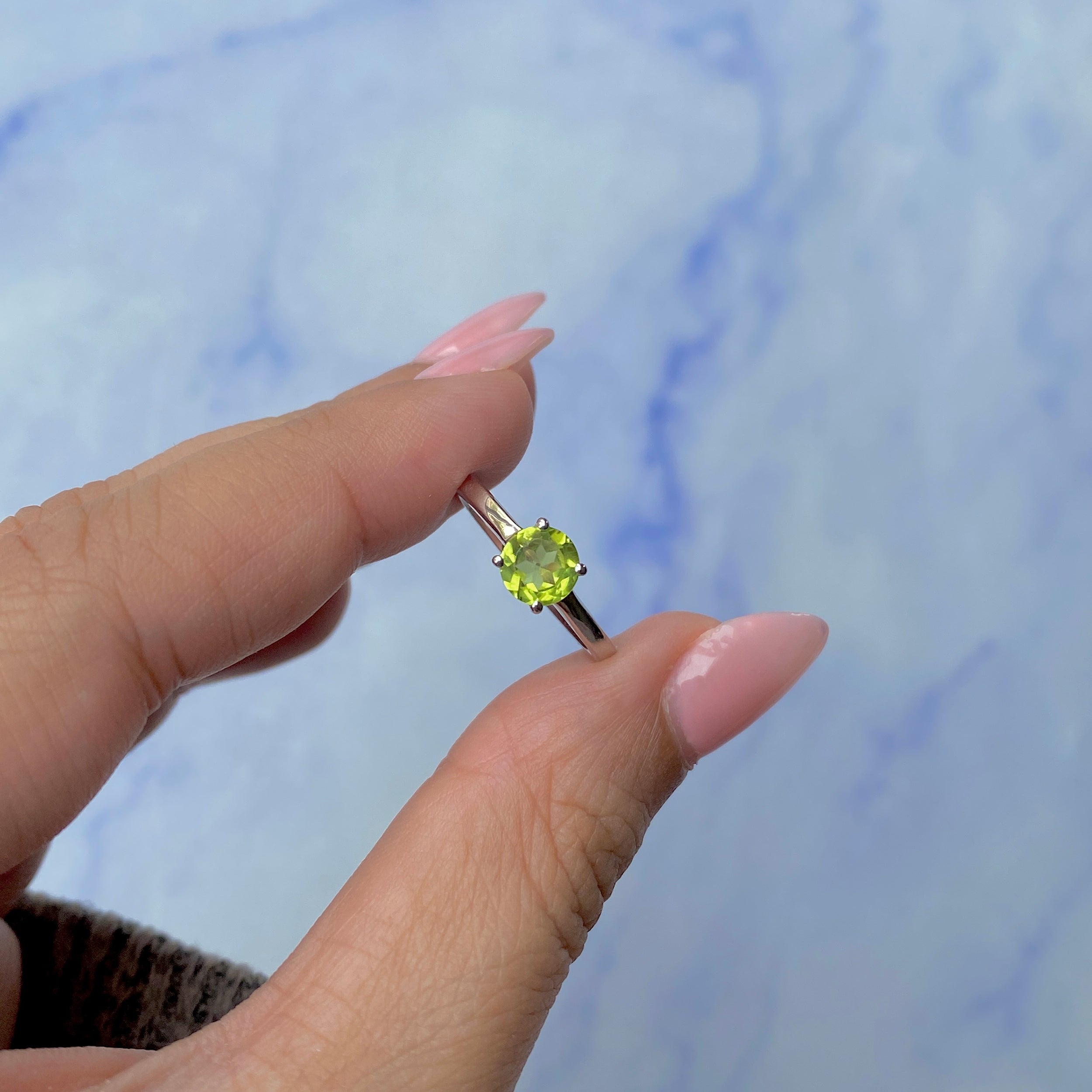 Peridot Ring-(PER-SR-236.)