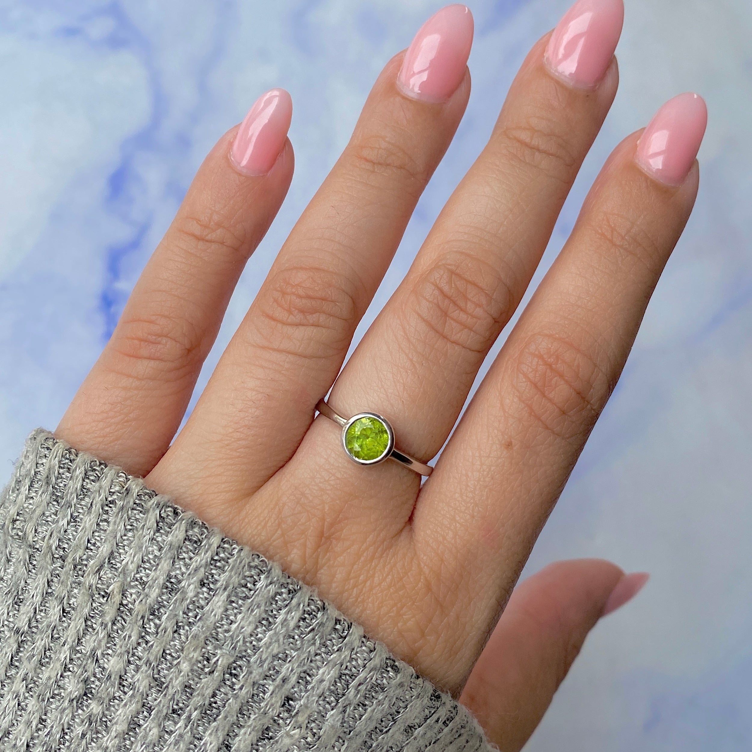 Peridot Ring-(PER-SR-237.)
