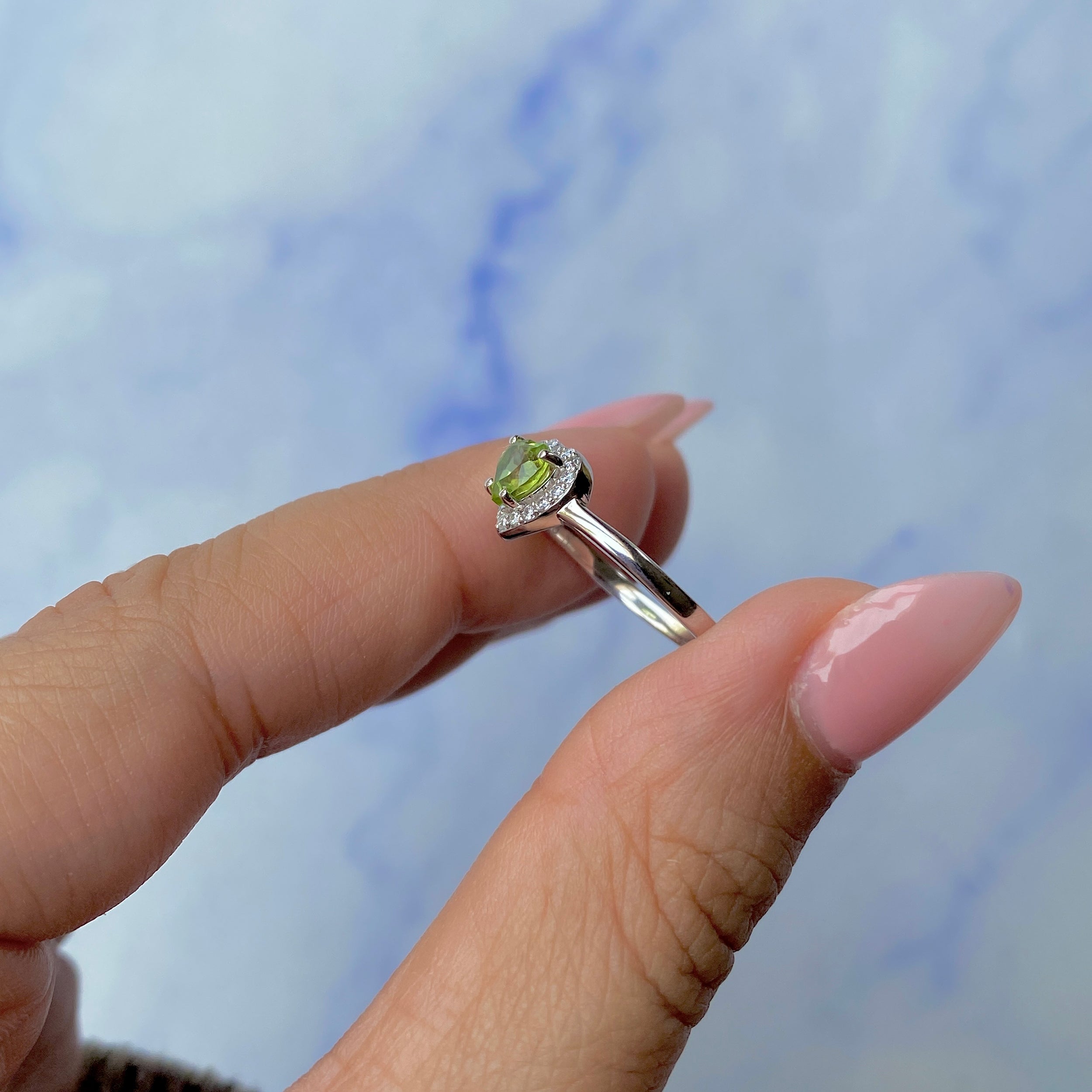 Peridot Ring-(PER-SR-2750.)