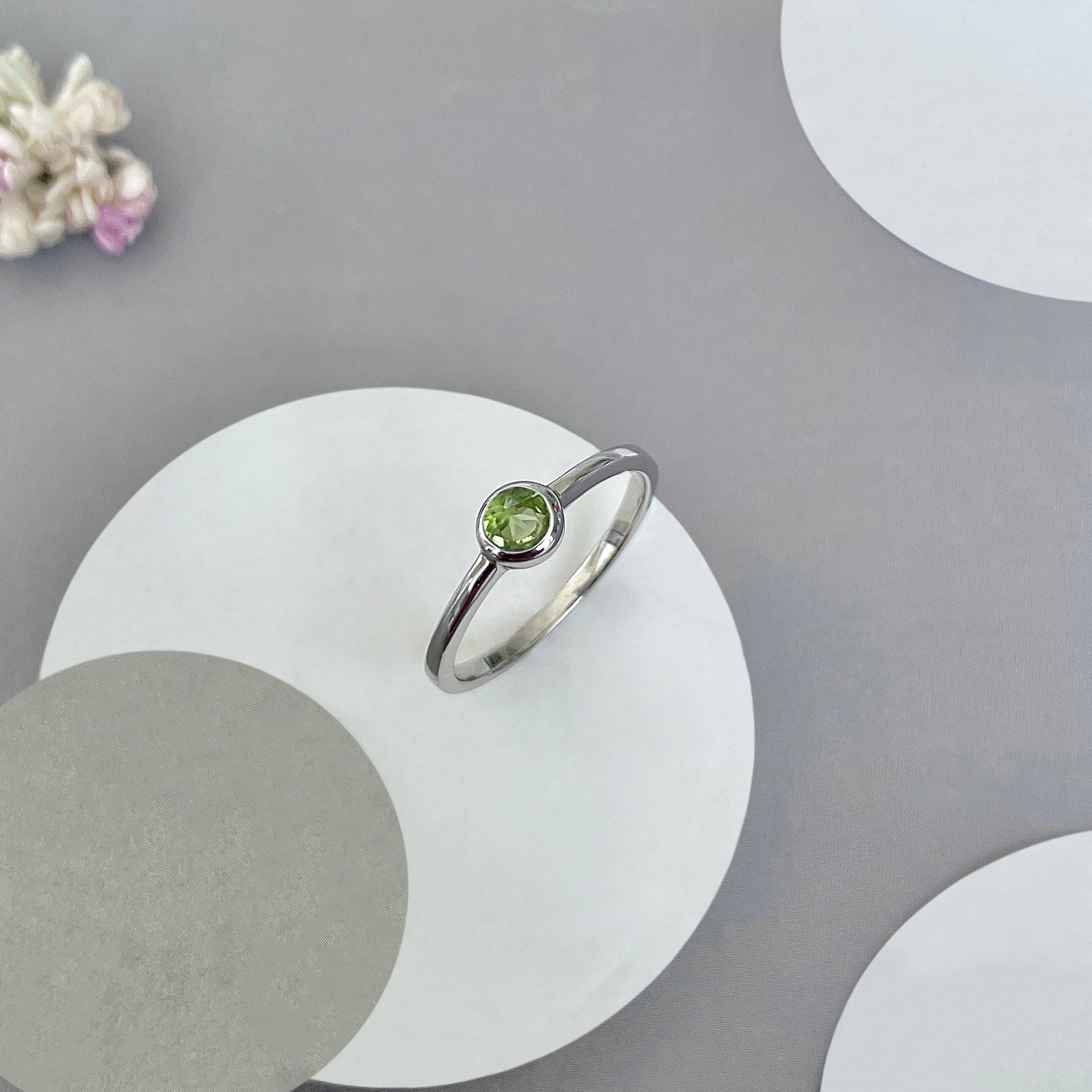 Peridot Ring-(PER-SR-3229.)