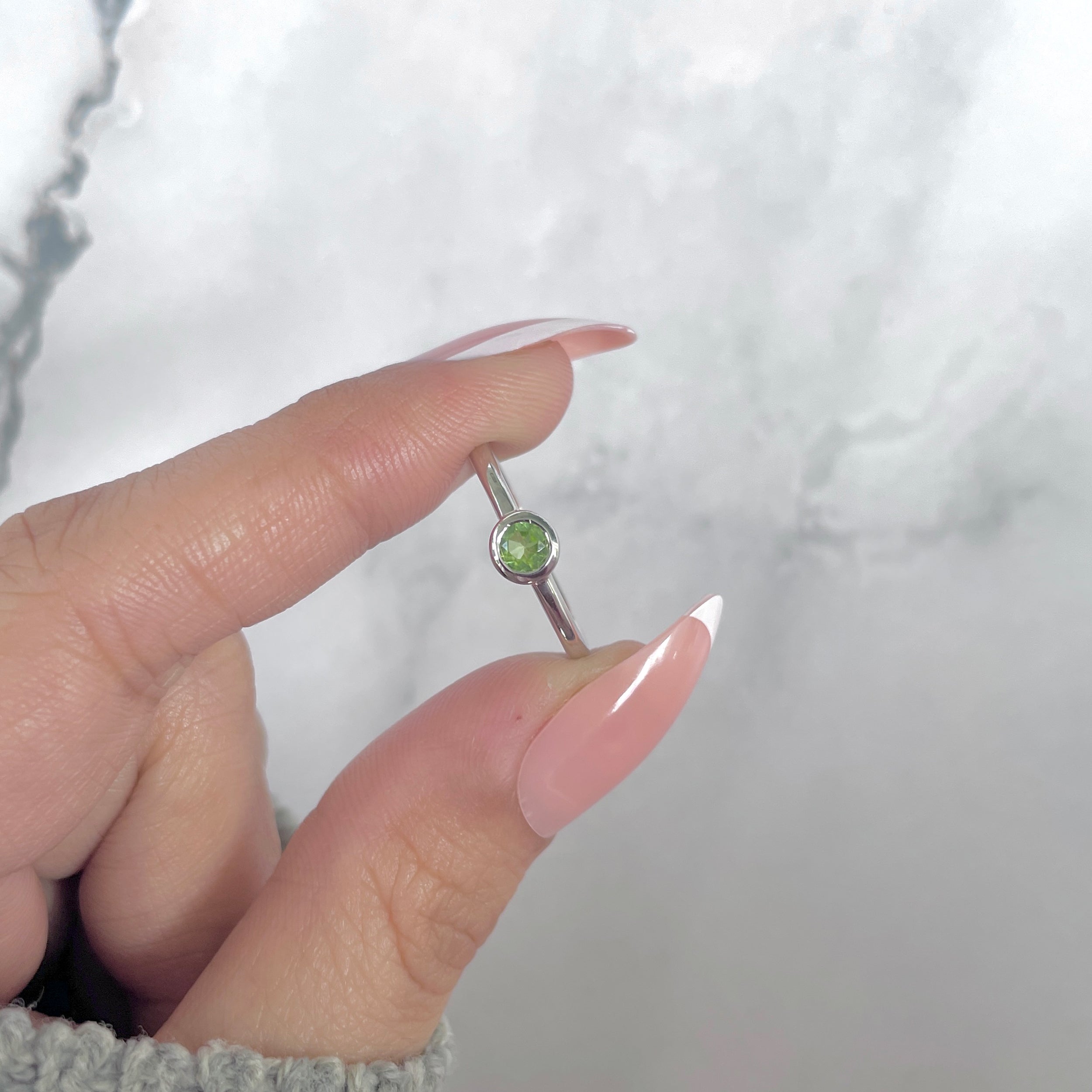 Peridot Ring-(PER-SR-3229.)