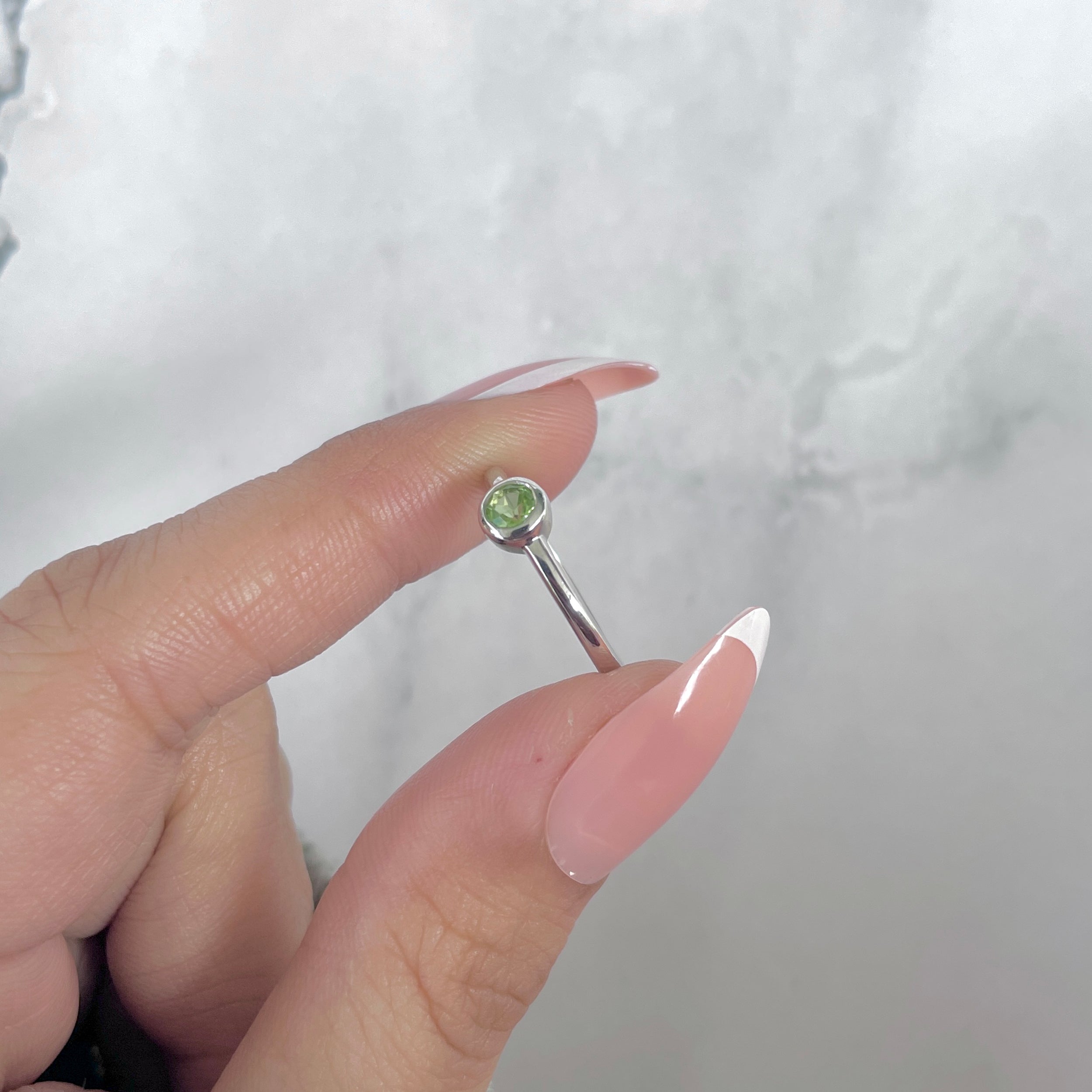 Peridot Ring-(PER-SR-3229.)