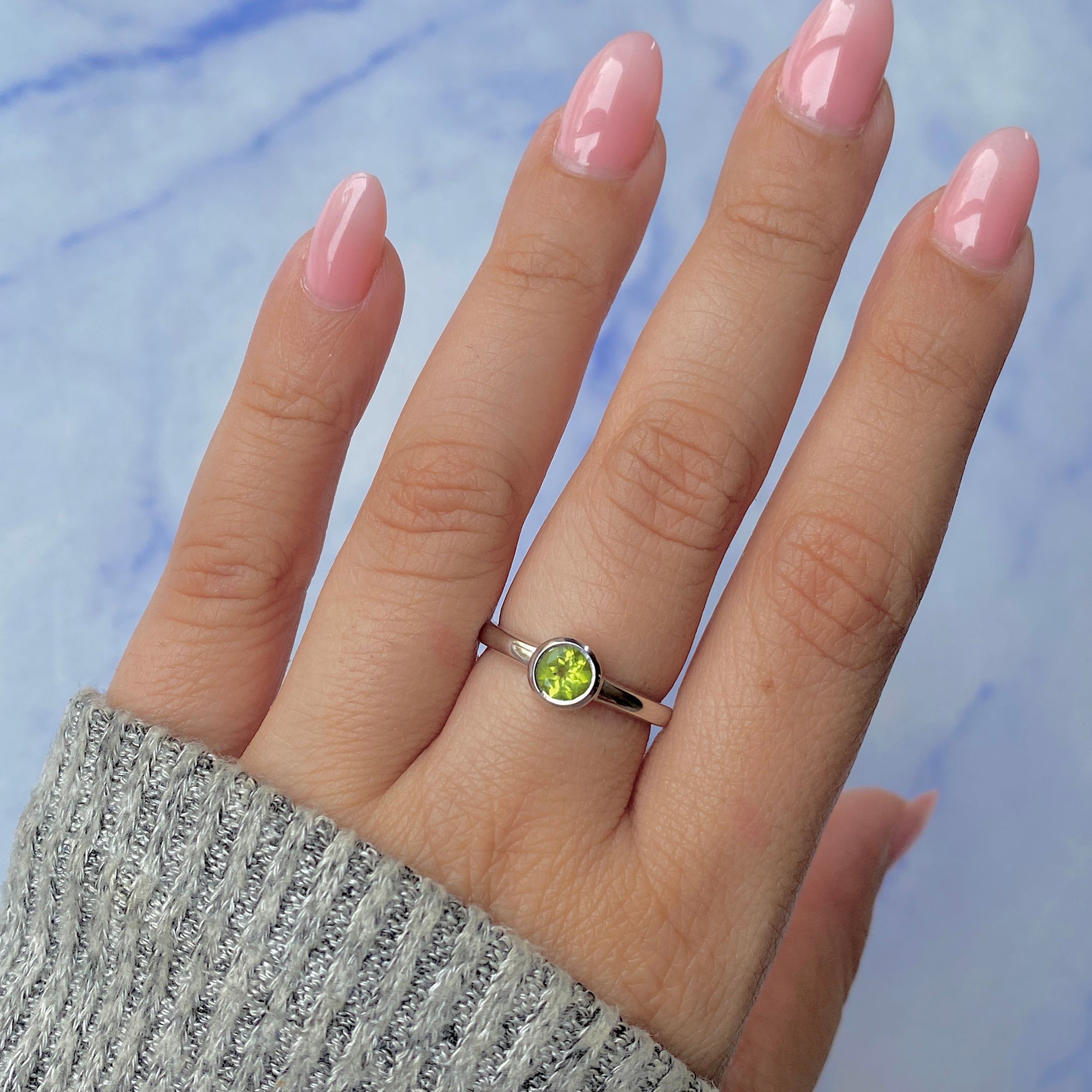 Peridot Ring-(PER-SR-4029.)