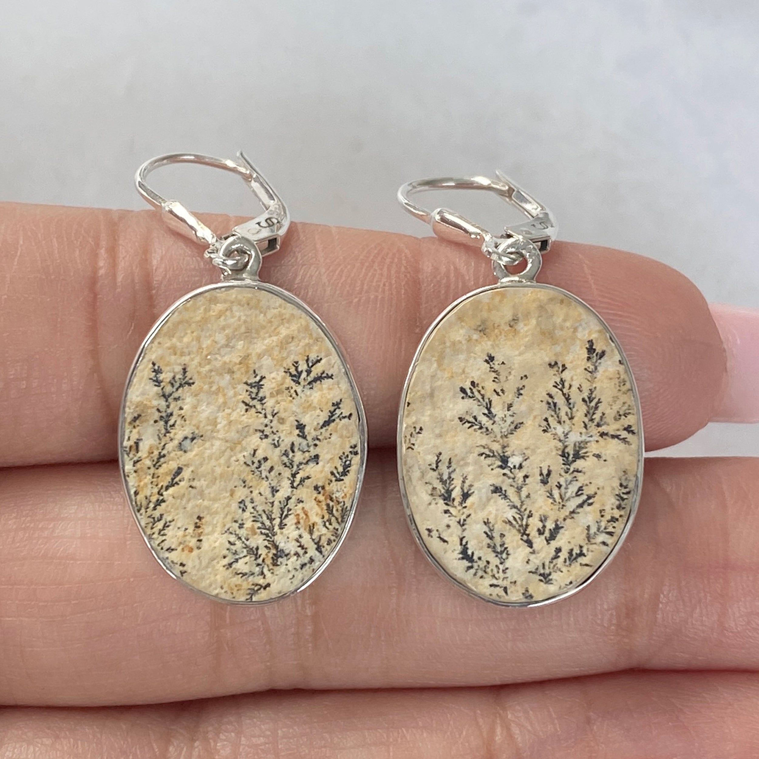 Psilomelane Dendrite Earring-(PSD-E-3.)