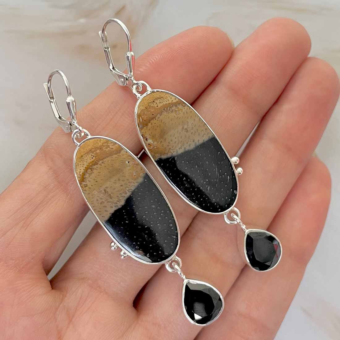 Plumroot Agate Earring-(PTJ-E-1.)