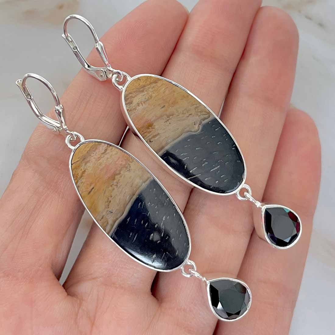 Plumroot Agate Earring-(PTJ-E-3.)