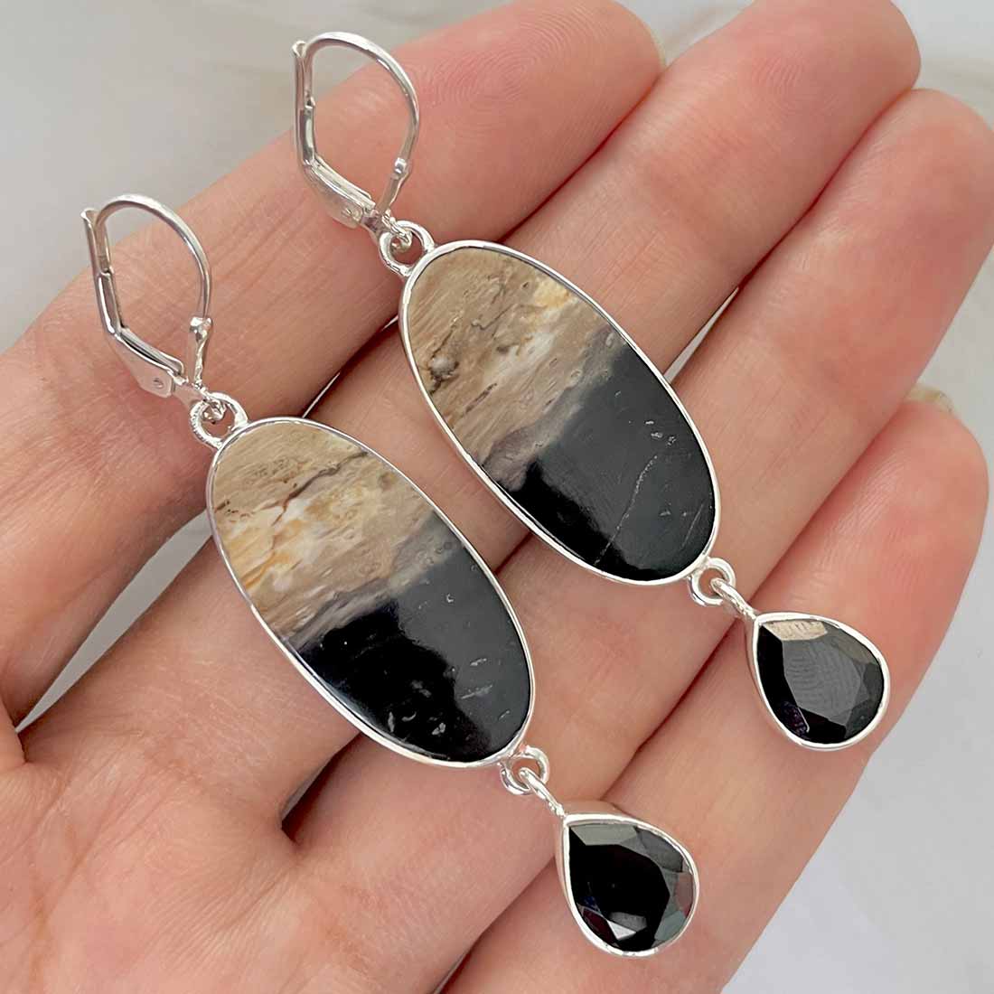 Plumroot Agate Earring-(PTJ-E-6.)