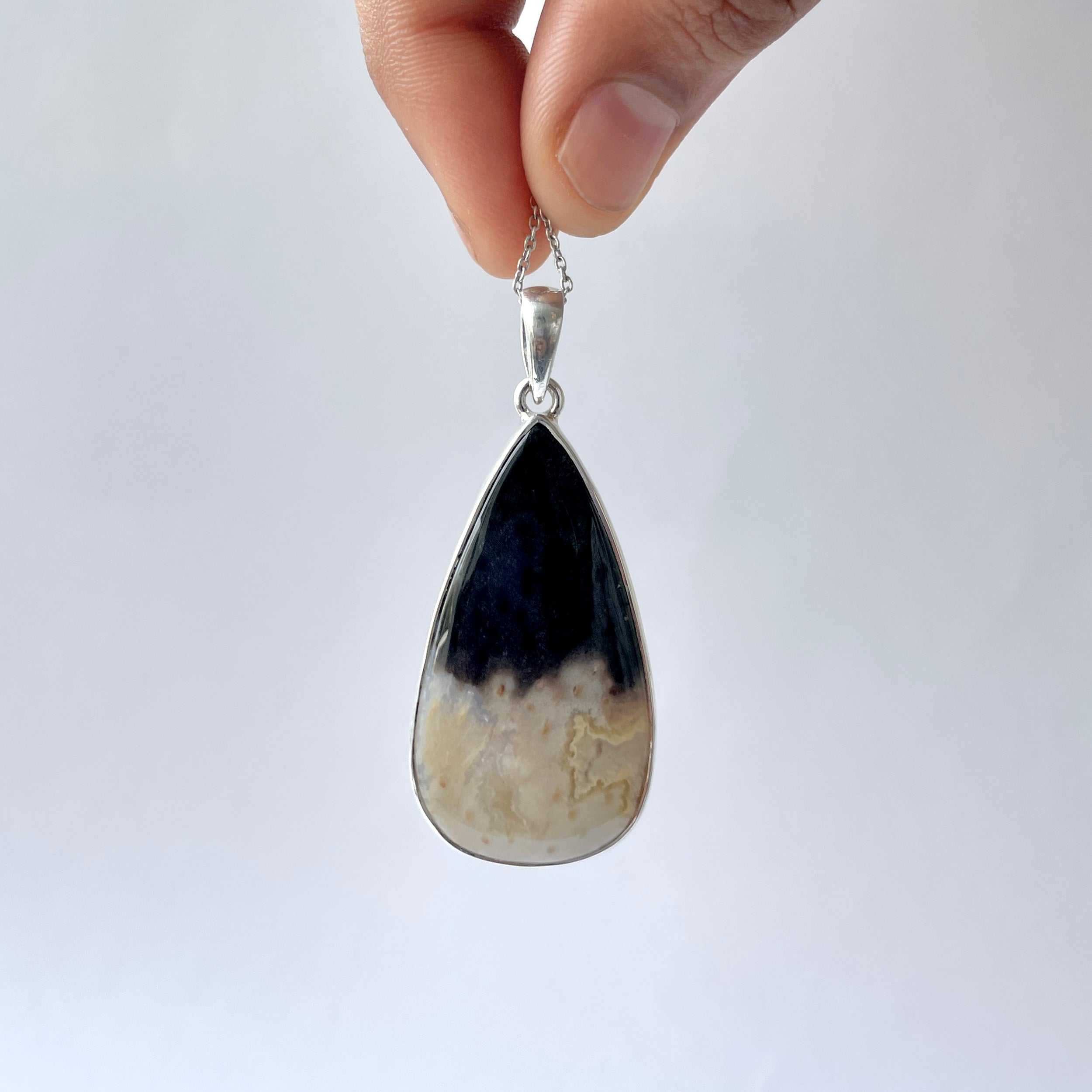 Plumroot Agate Pendant-(PTJ-P-11.)