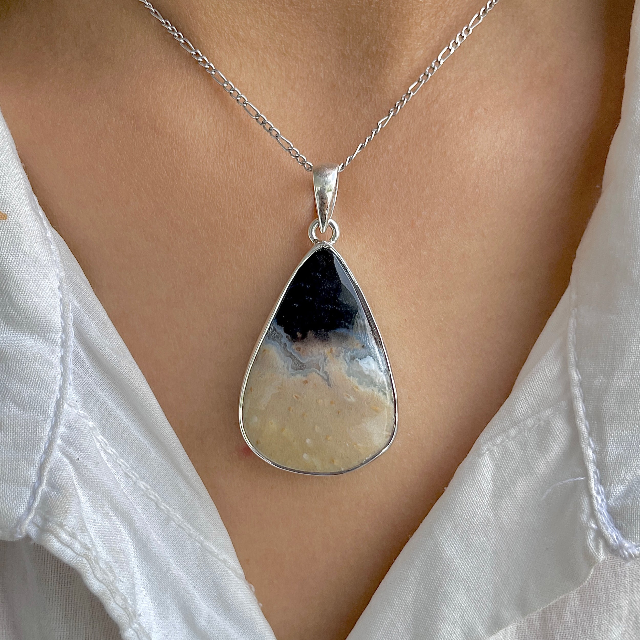 Plumroot Agate Pendant-(PTJ-P-12.)