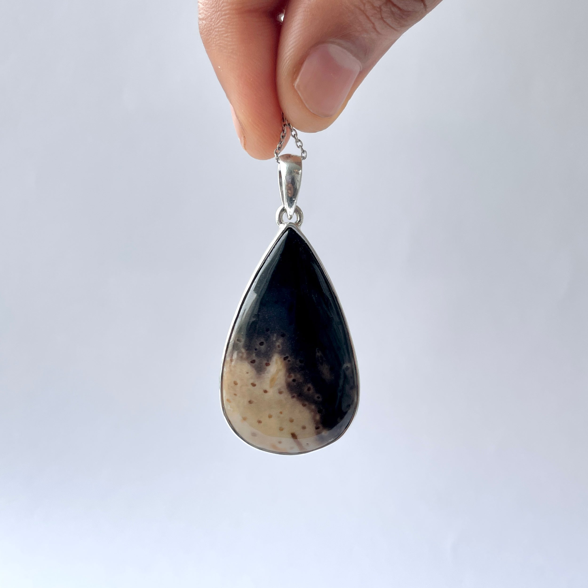 Plumroot Agate Pendant-(PTJ-P-17.)