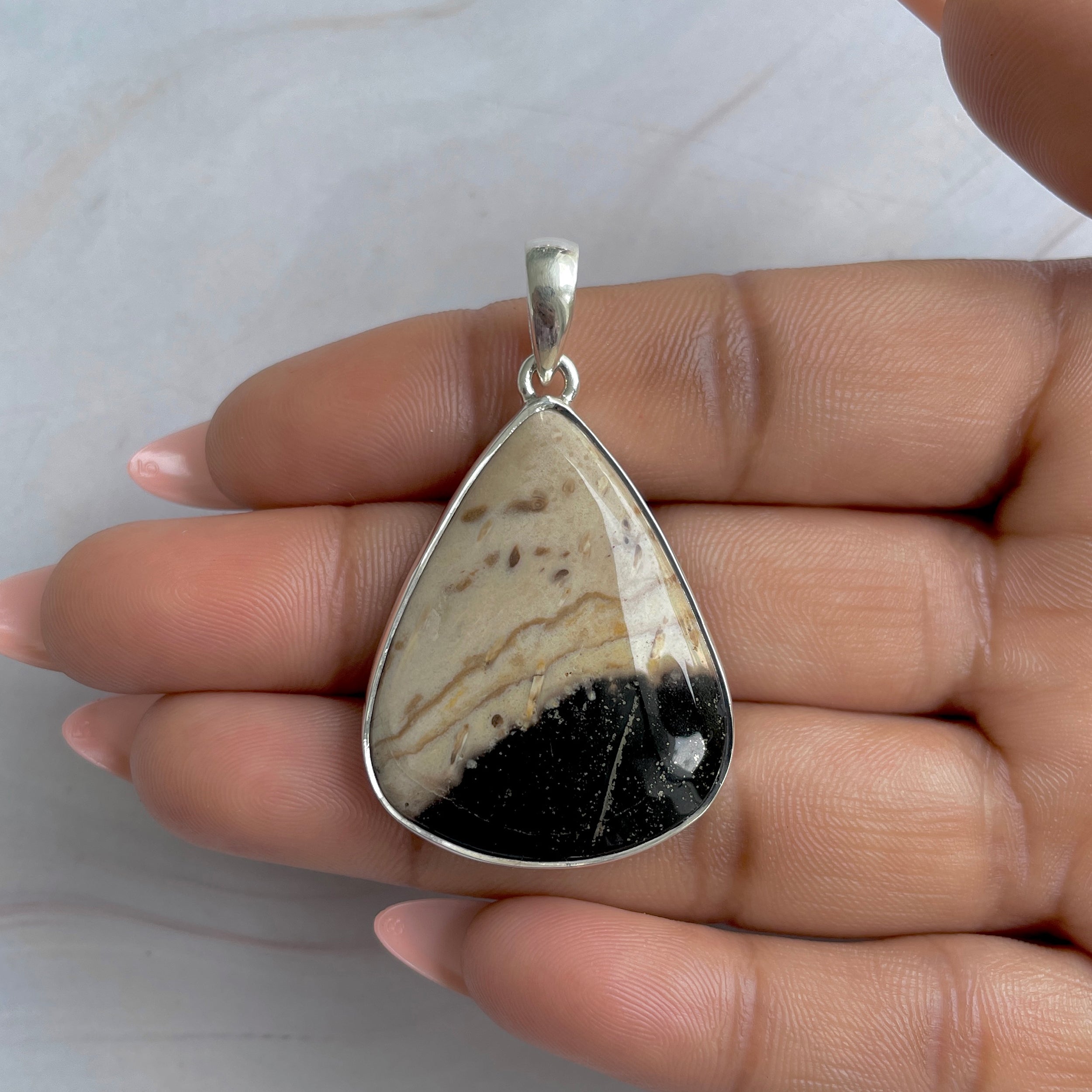 Plumroot Agate Pendant-(PTJ-P-8.)