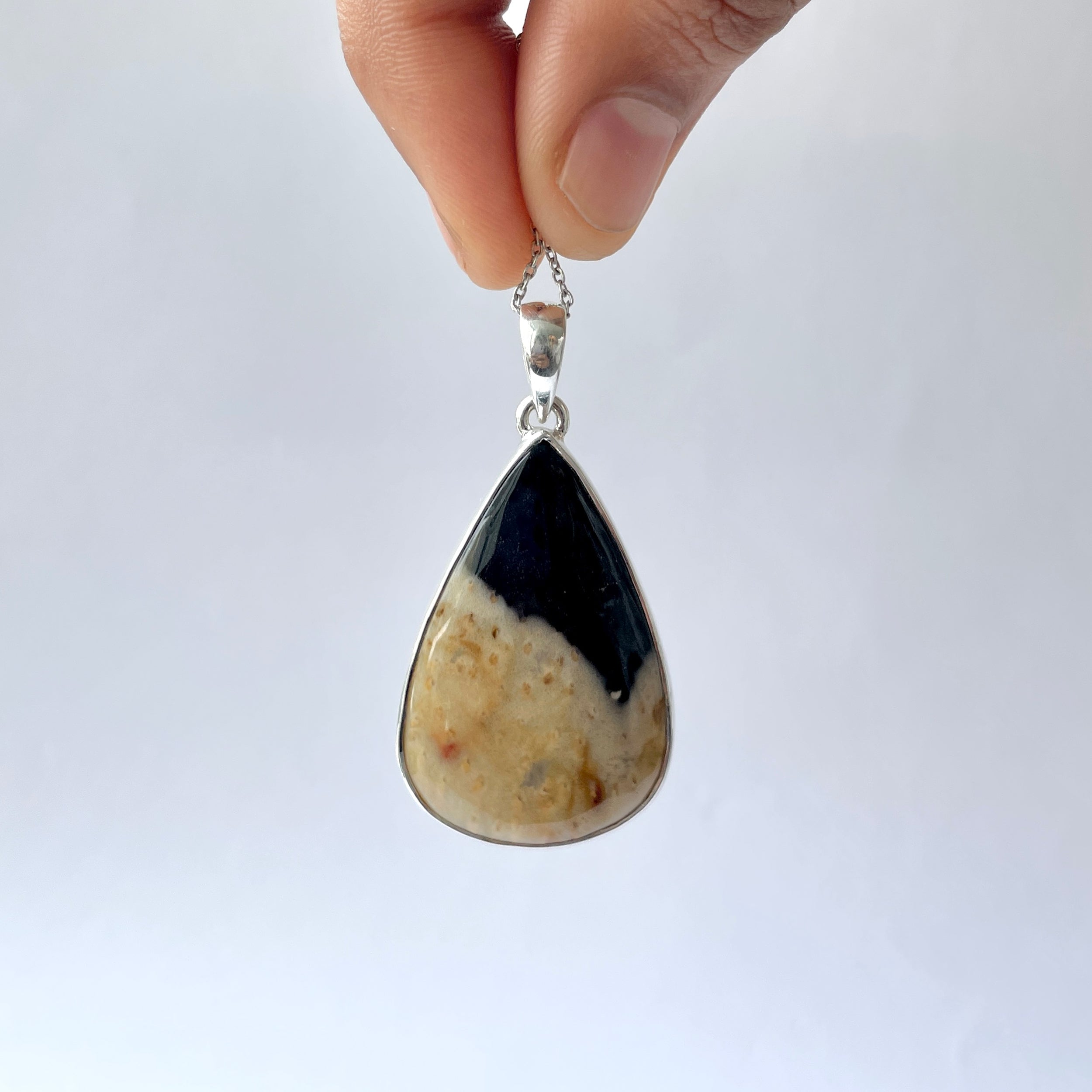 Plumroot Agate Pendant-(PTJ-P-9.)