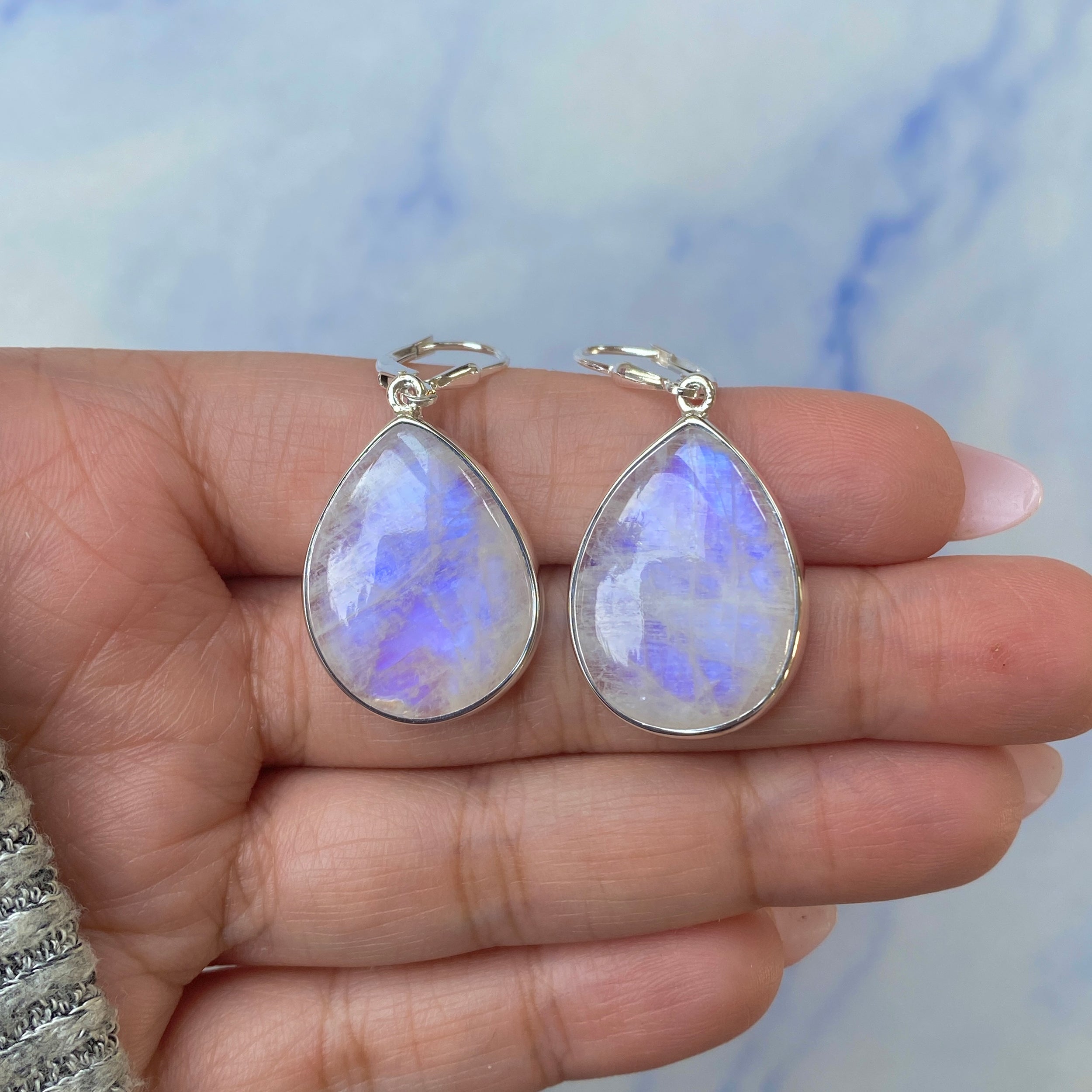 Moonstone Earring-(RBM-E-19.)