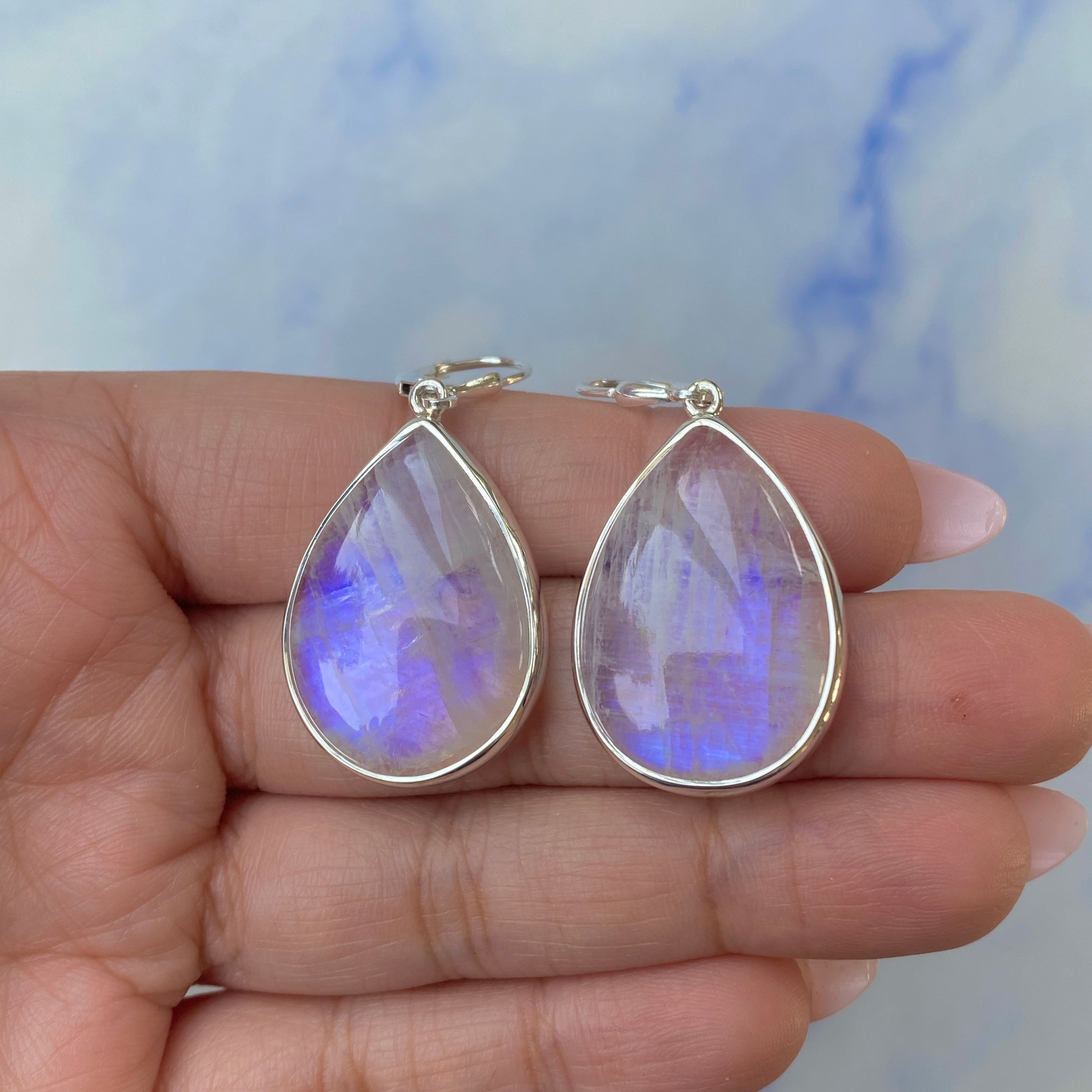 Moonstone Earring-(RBM-E-21.)