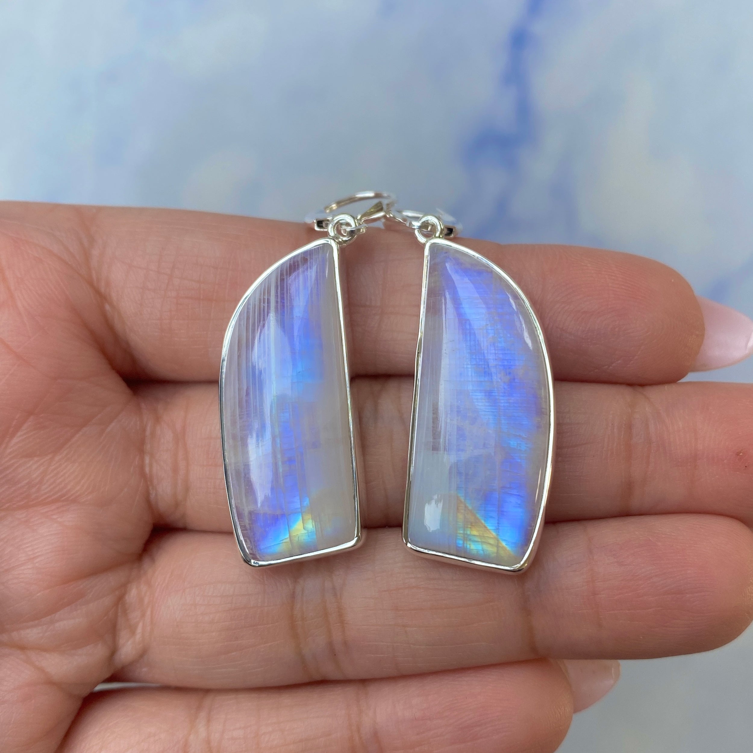 Moonstone Earring-(RBM-E-22.)