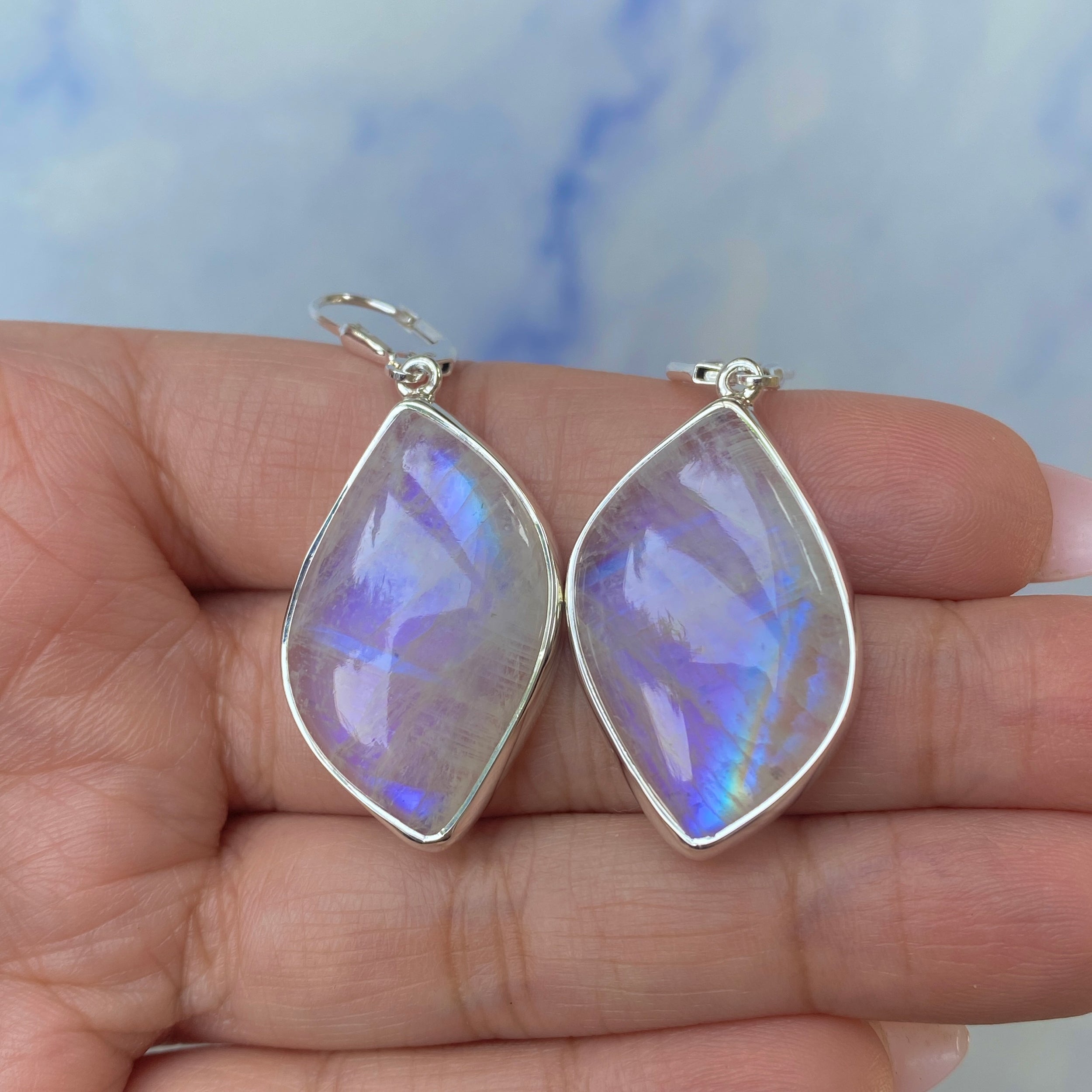 Moonstone Earring-(RBM-E-23.)