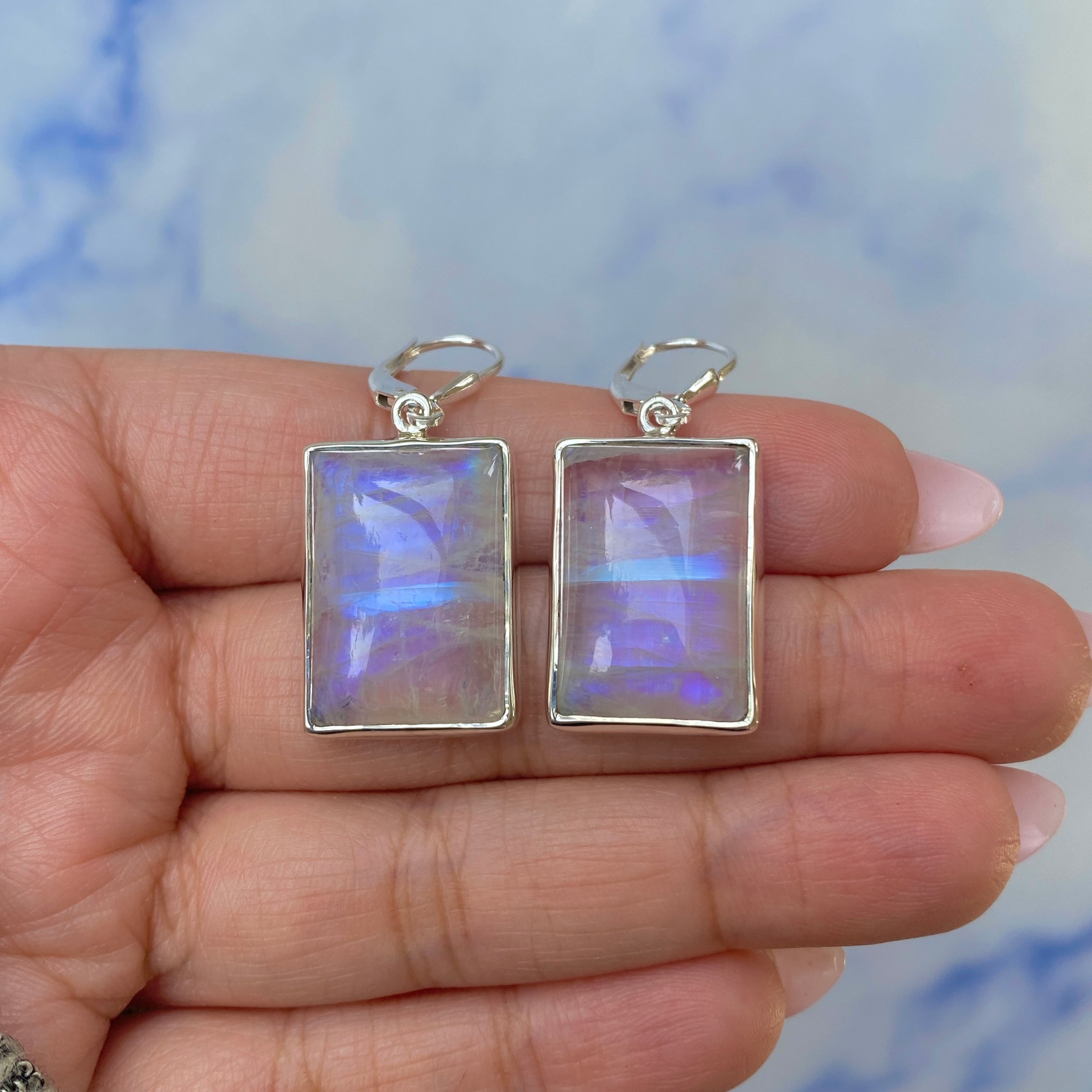 Moonstone Earring-(RBM-E-27.)