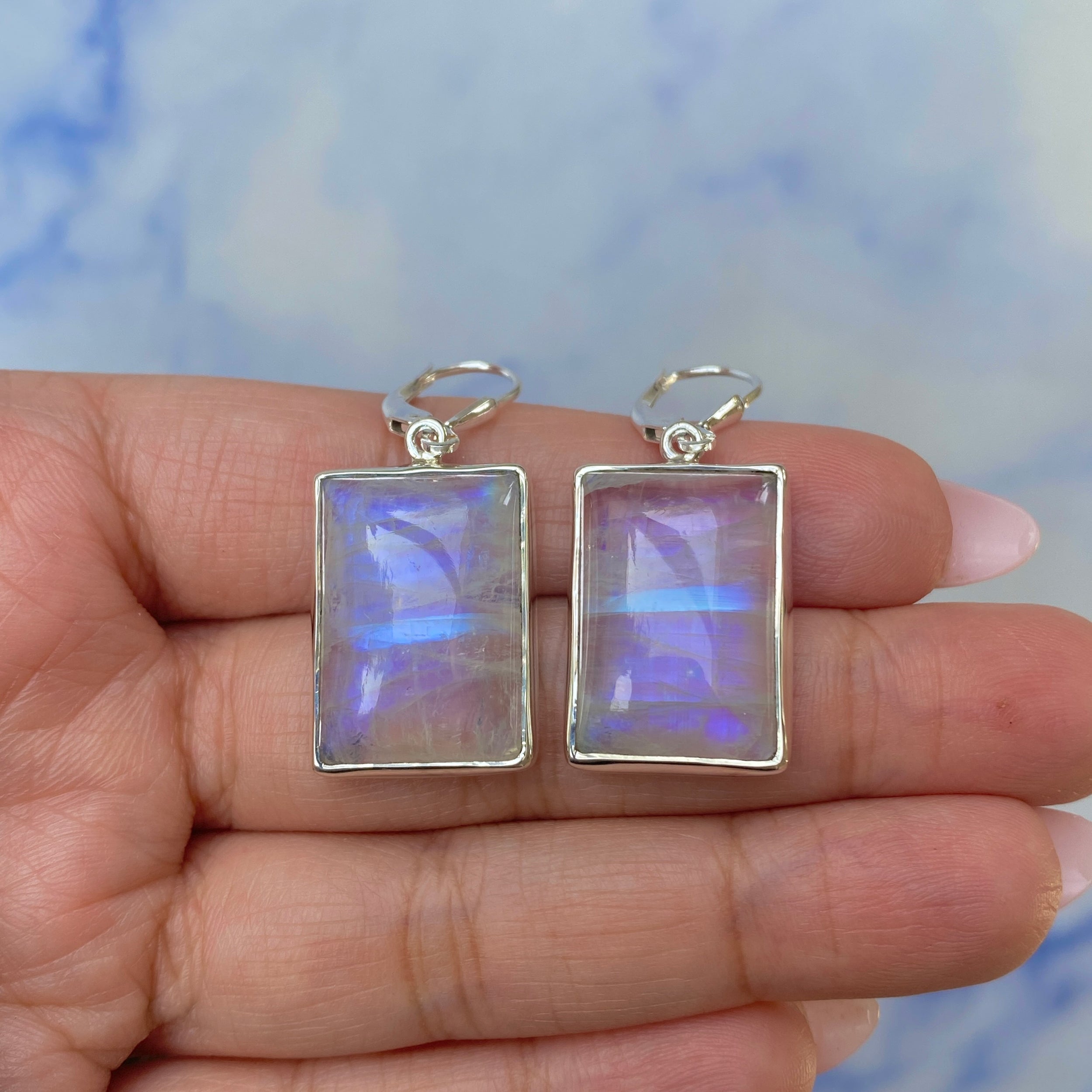 Moonstone Earring-(RBM-E-27.)