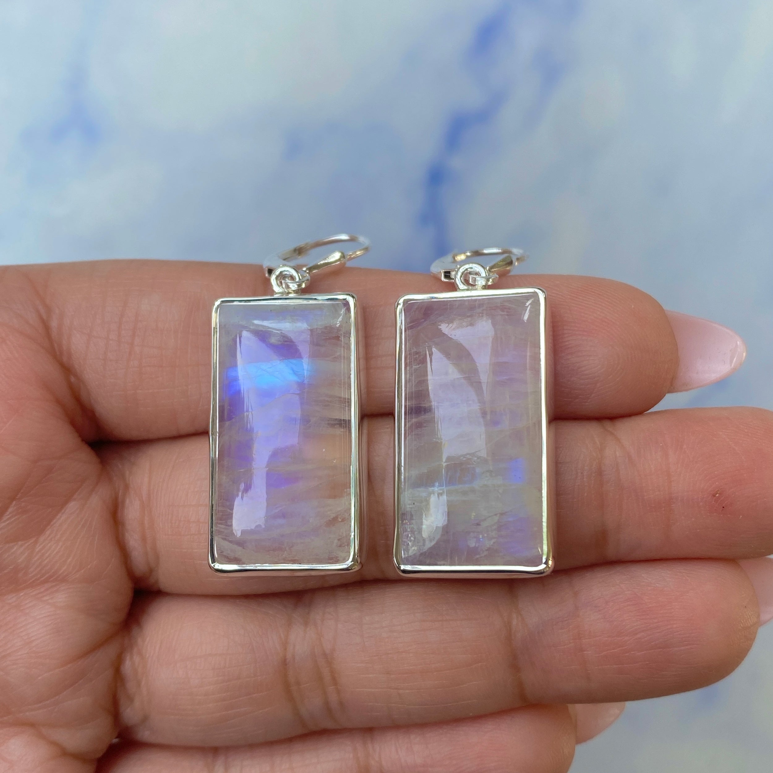 Moonstone Earring-(RBM-E-30.)