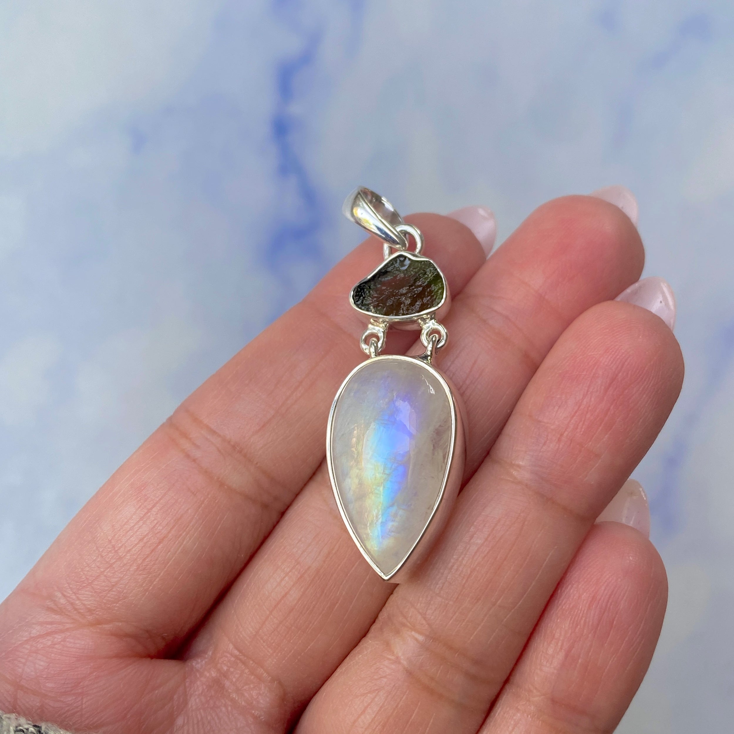 Moonstone Pendant-(RBM-P-100.)