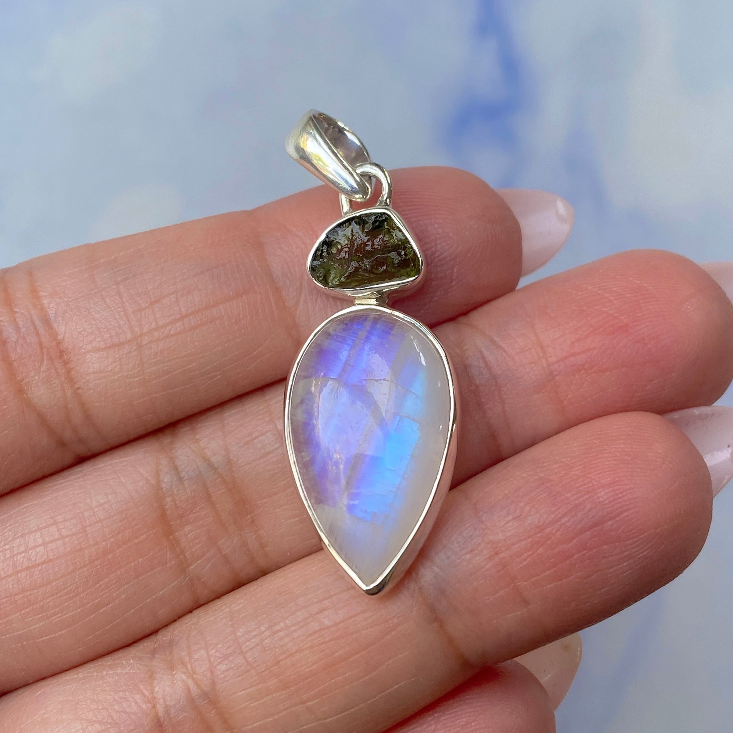 Moonstone Pendant-(RBM-P-105.)
