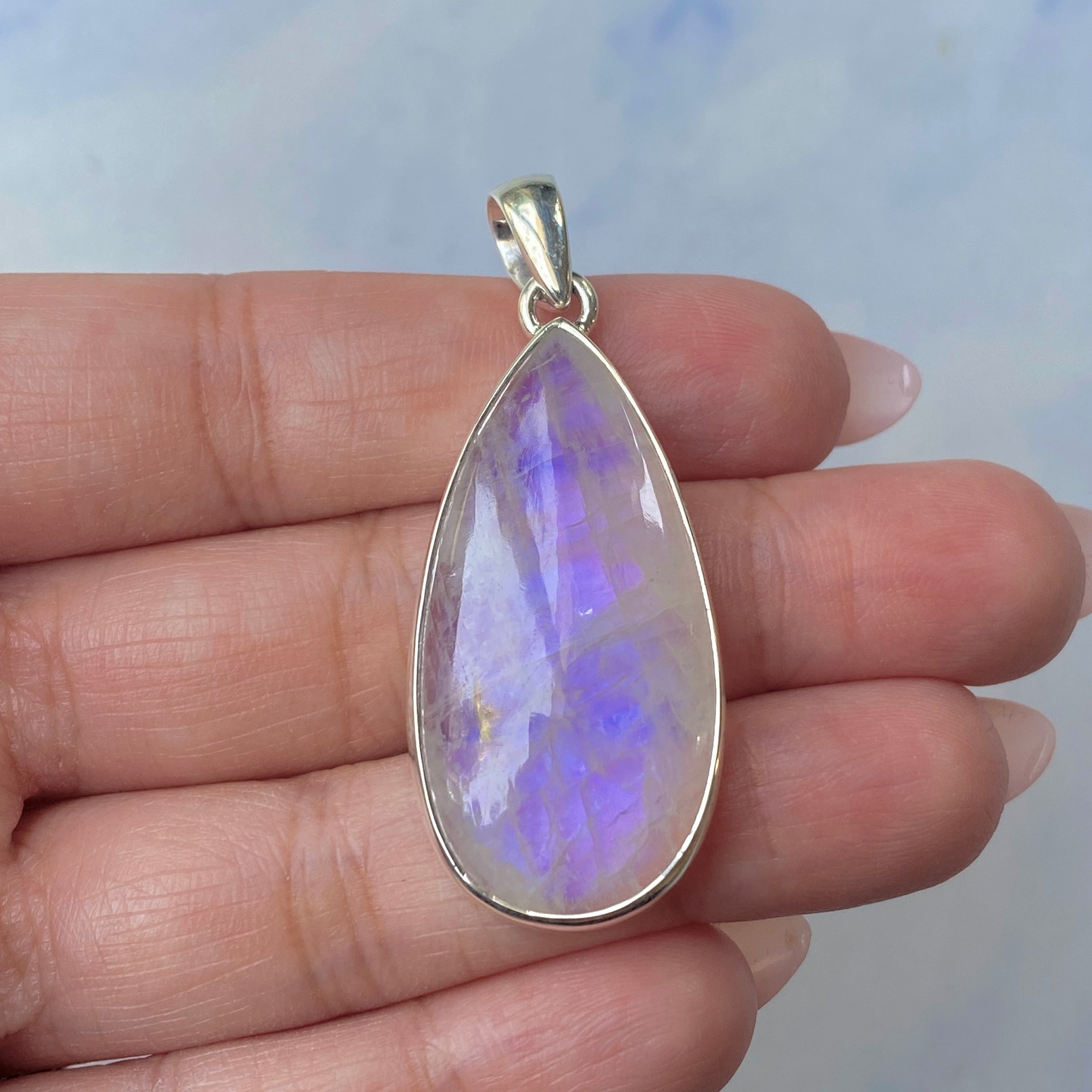 Moonstone Pendant-(RBM-P-129.)