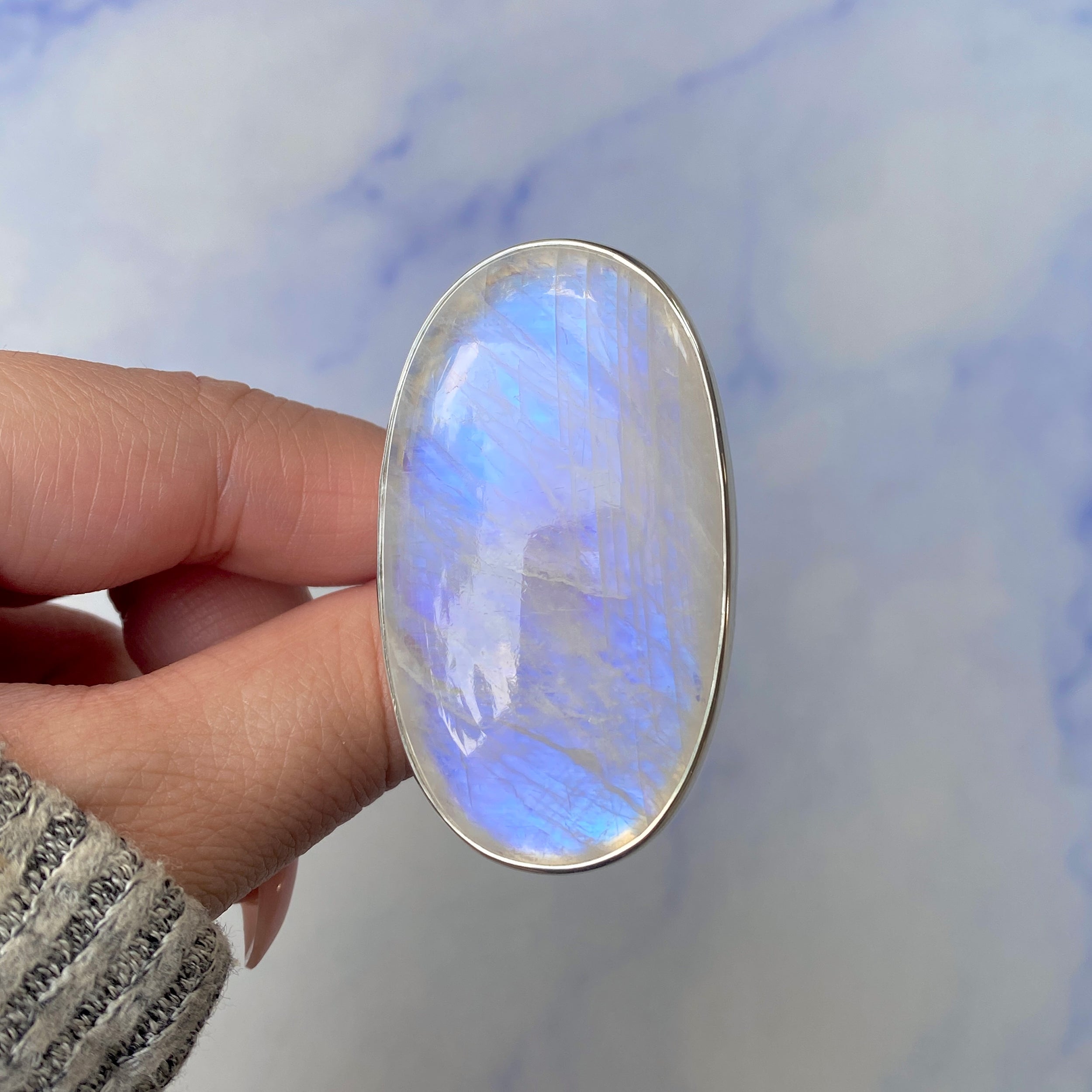 Moonstone Ring Size 7-(RBM-R-123.)