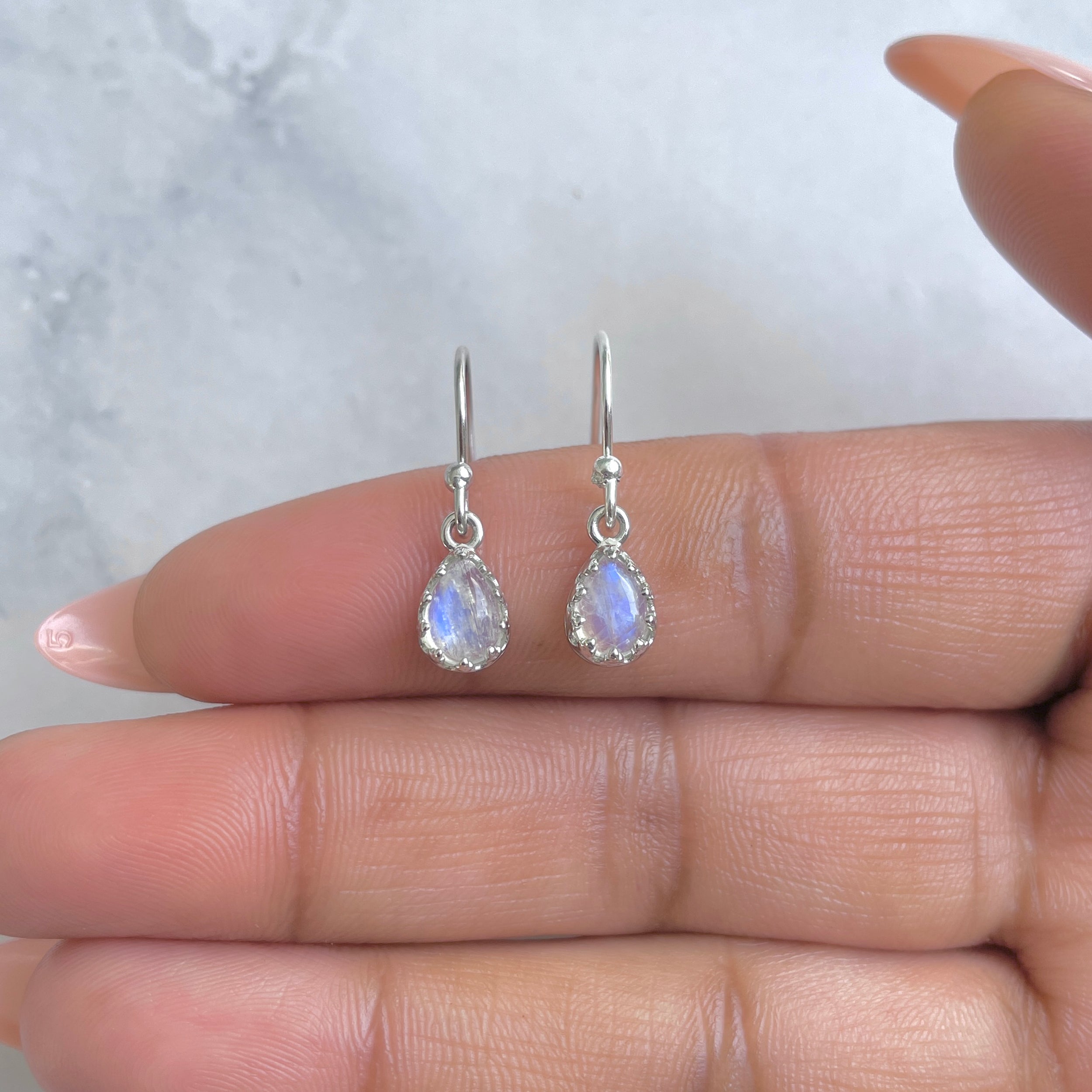 Moonstone Earring-(RBM-RDE-1006.)
