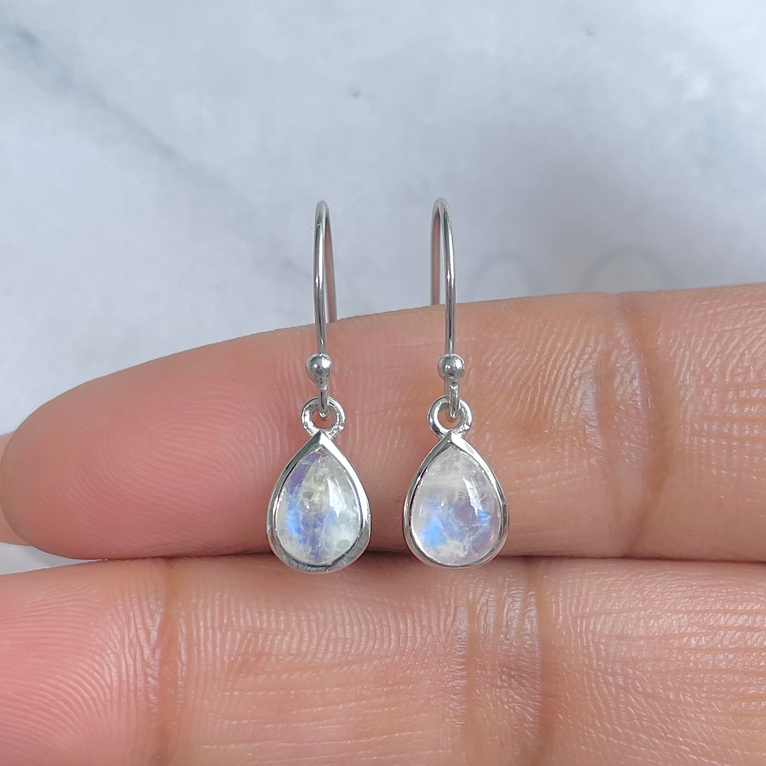 Moonstone Earring-(RBM-RDE-1053.)