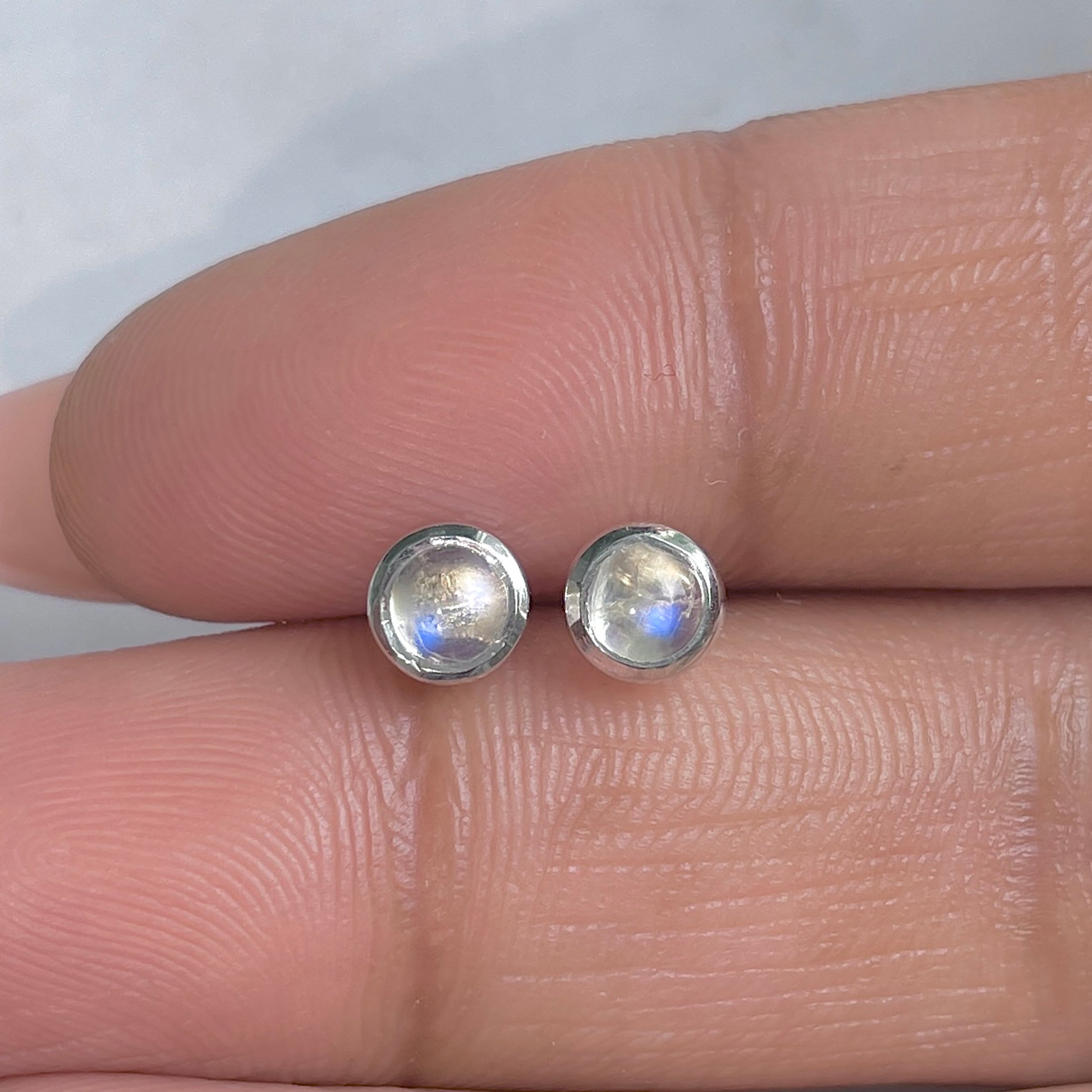Moonstone Earring-(RBM-RDE-1072.)
