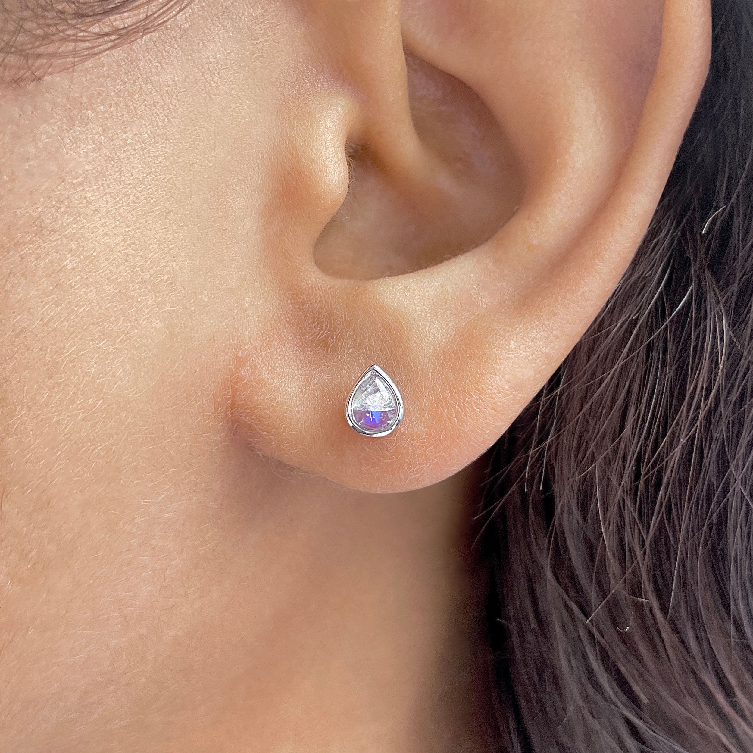 Moonstone Earring-(RBM-RDE-1105.)
