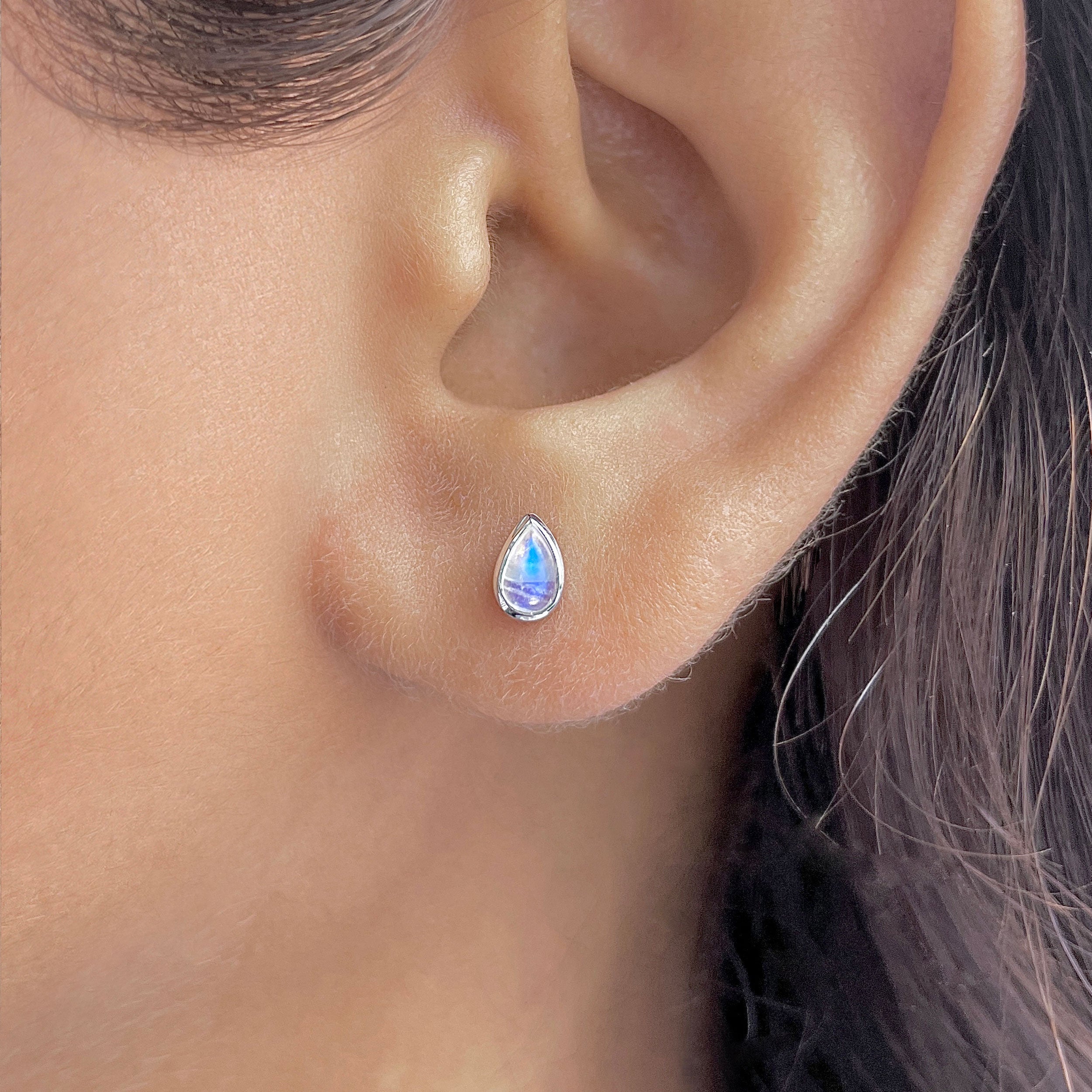 Moonstone Earring-(RBM-RDE-1106.)