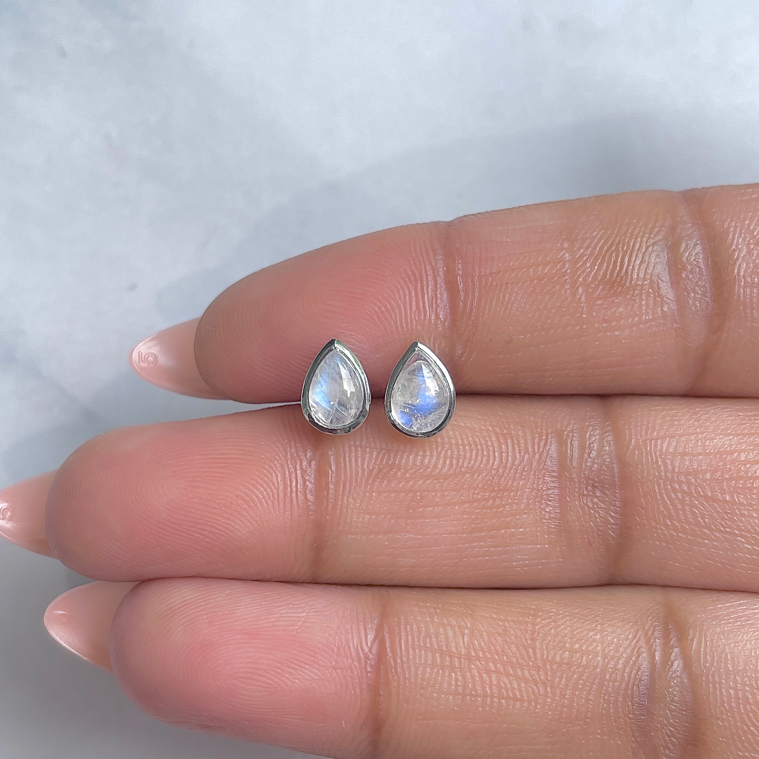 Moonstone Earring-(RBM-RDE-1110.)