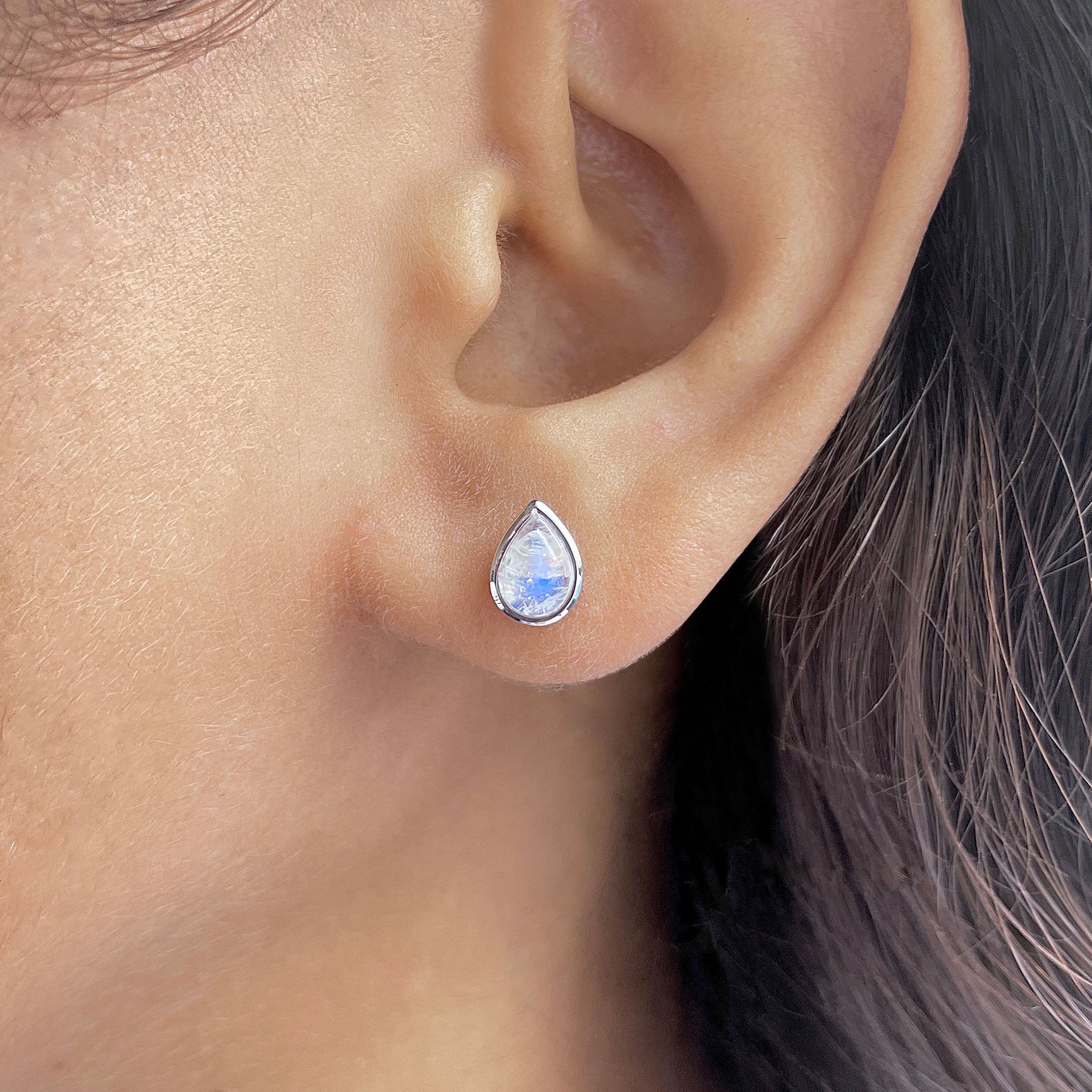 Moonstone Earring-(RBM-RDE-1110.)