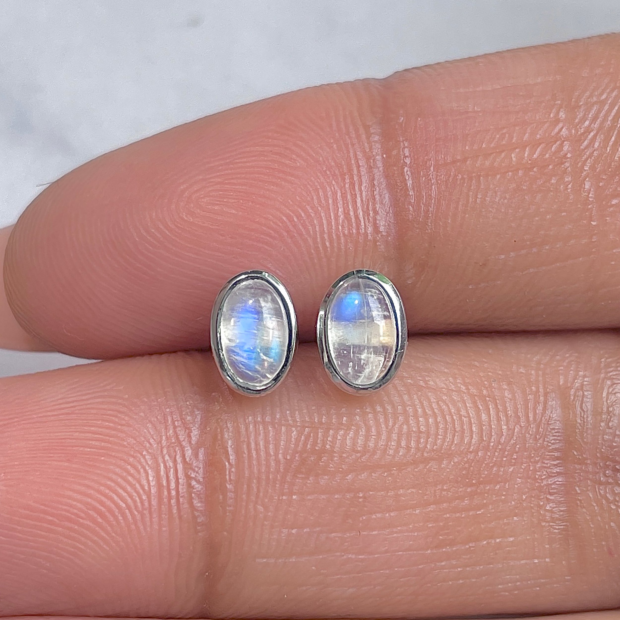 Moonstone Earring-(RBM-RDE-1112.)