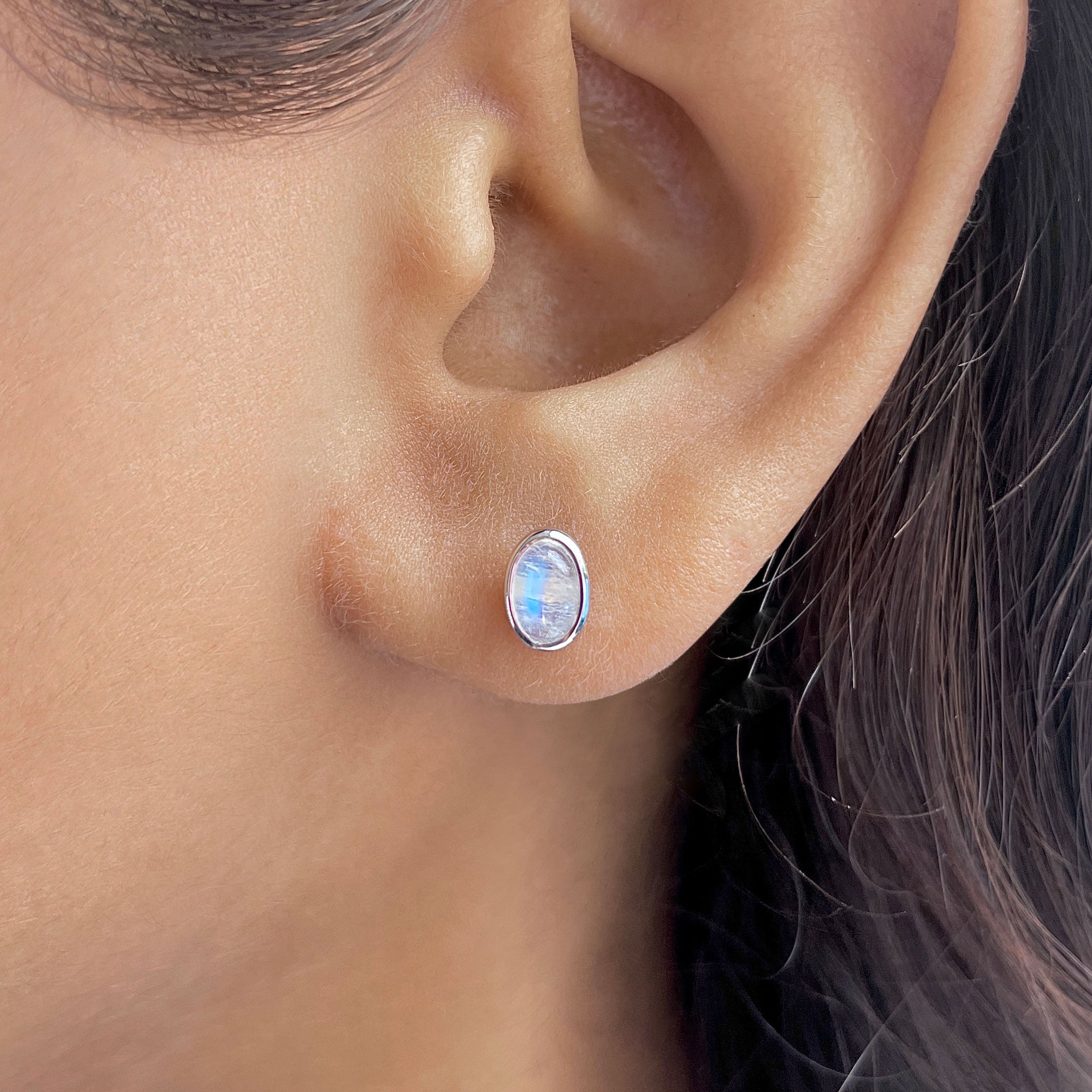 Moonstone Earring-(RBM-RDE-1112.)