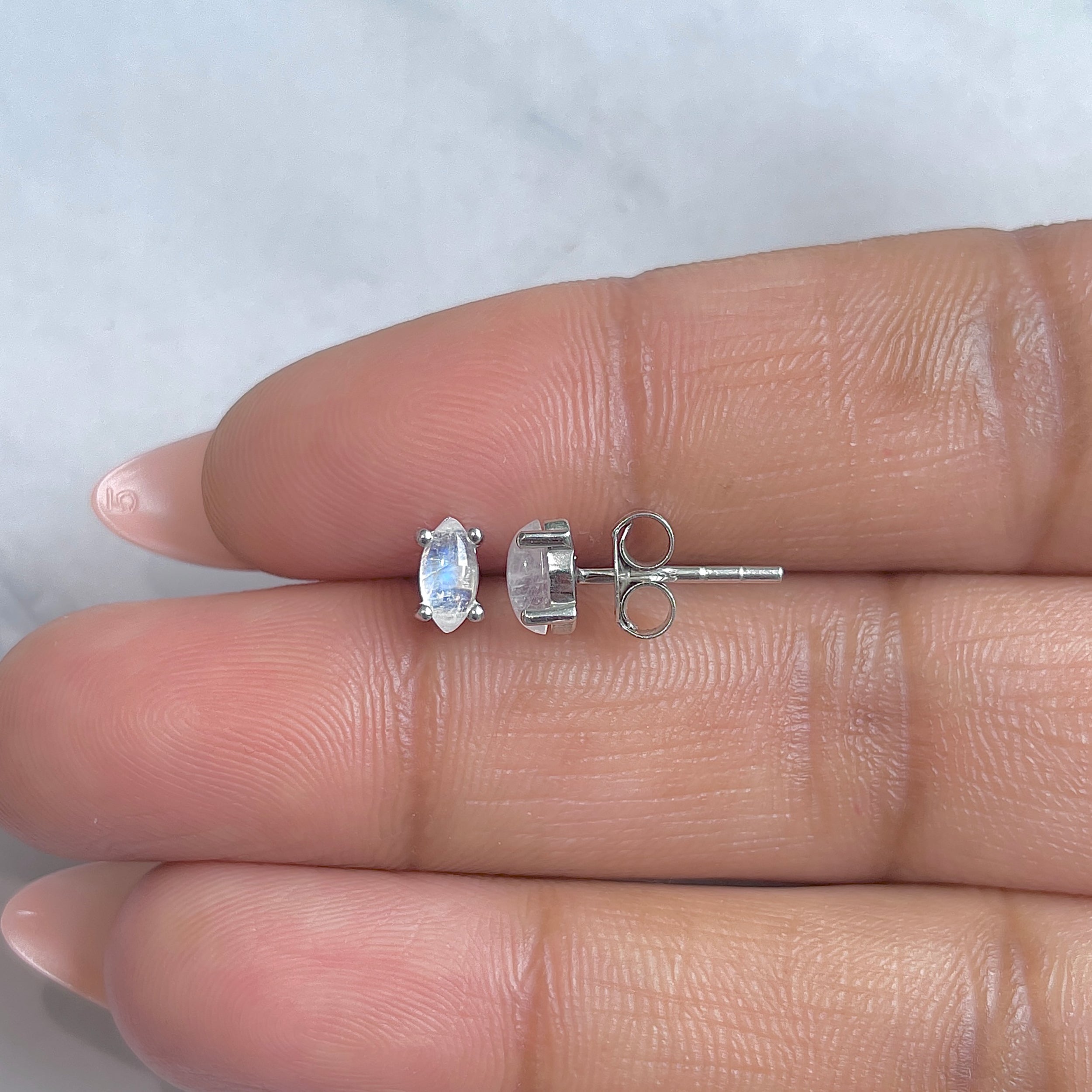 Moonstone Earring-(RBM-RDE-1115.)