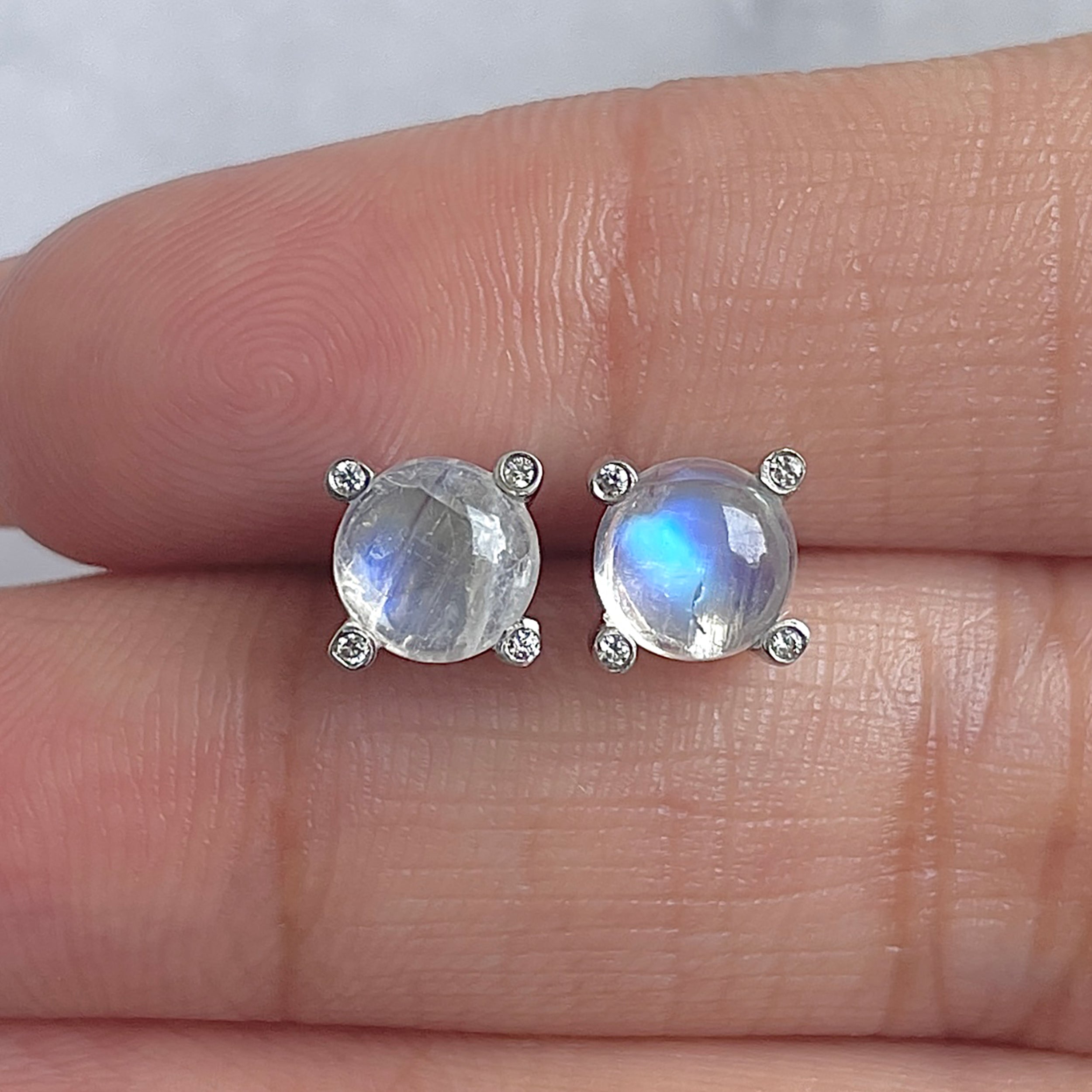 Moonstone Earring-(RBM-RDE-1258.)