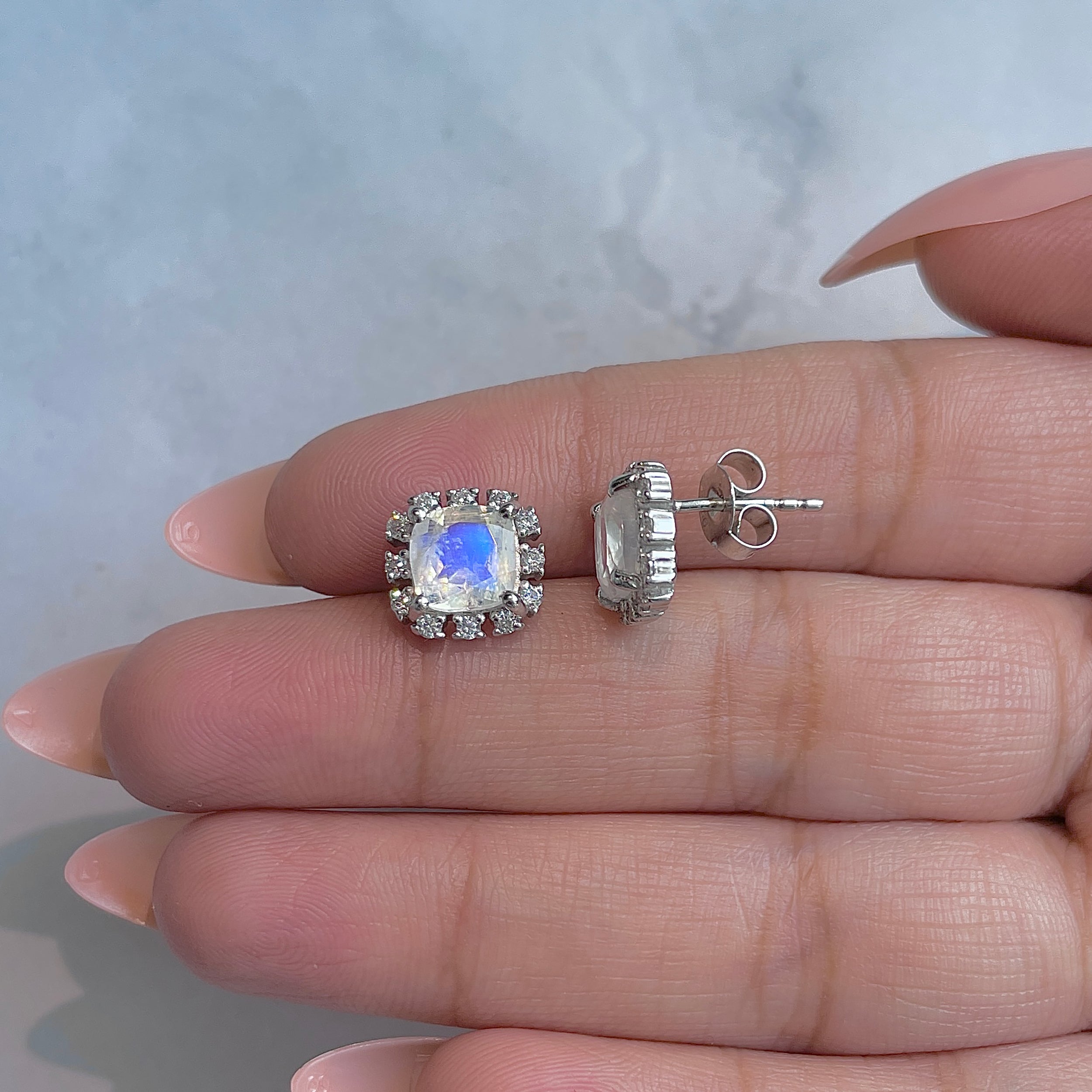 Moonstone Earring-(RBM-RDE-1263.)
