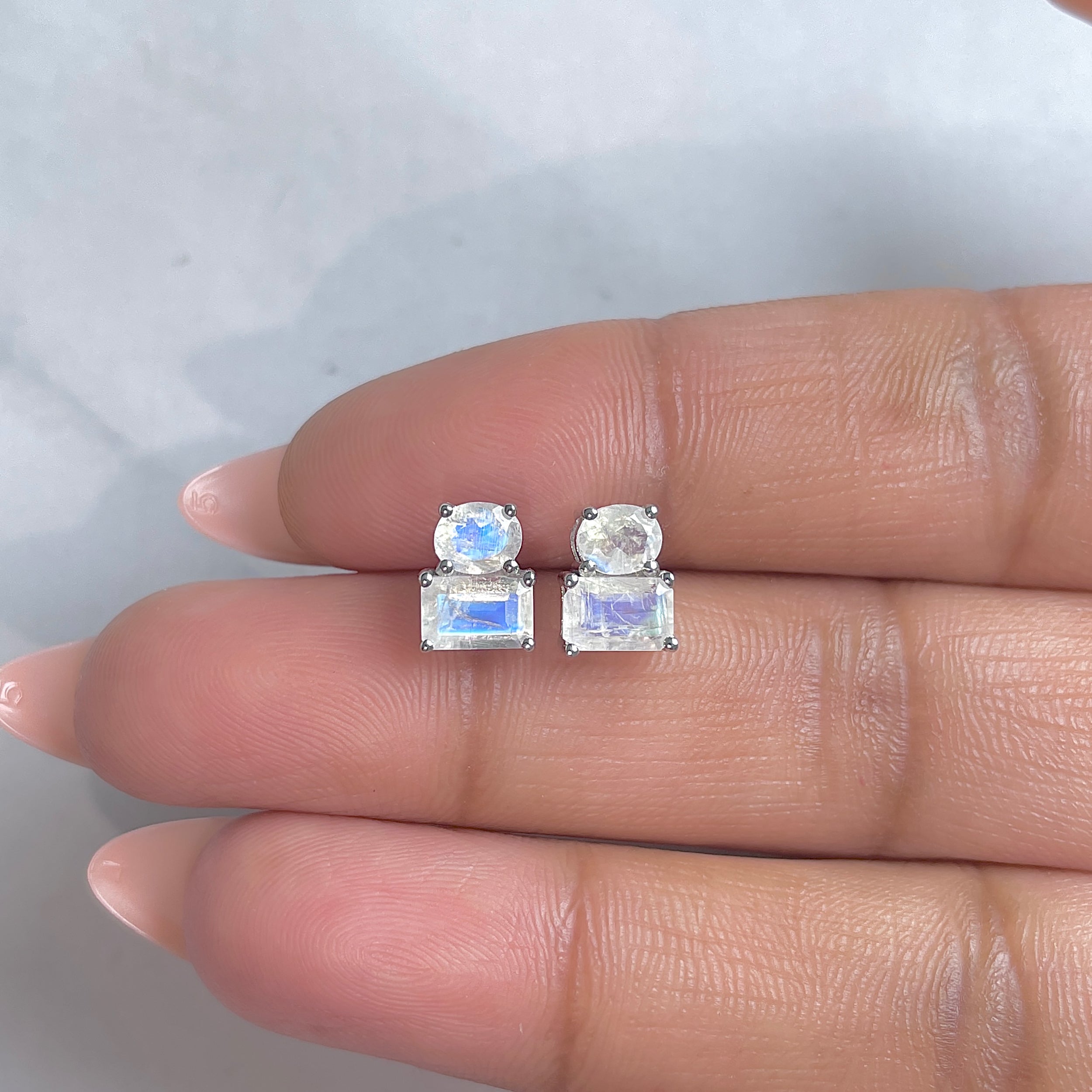Moonstone Earring-(RBM-RDE-1267.)