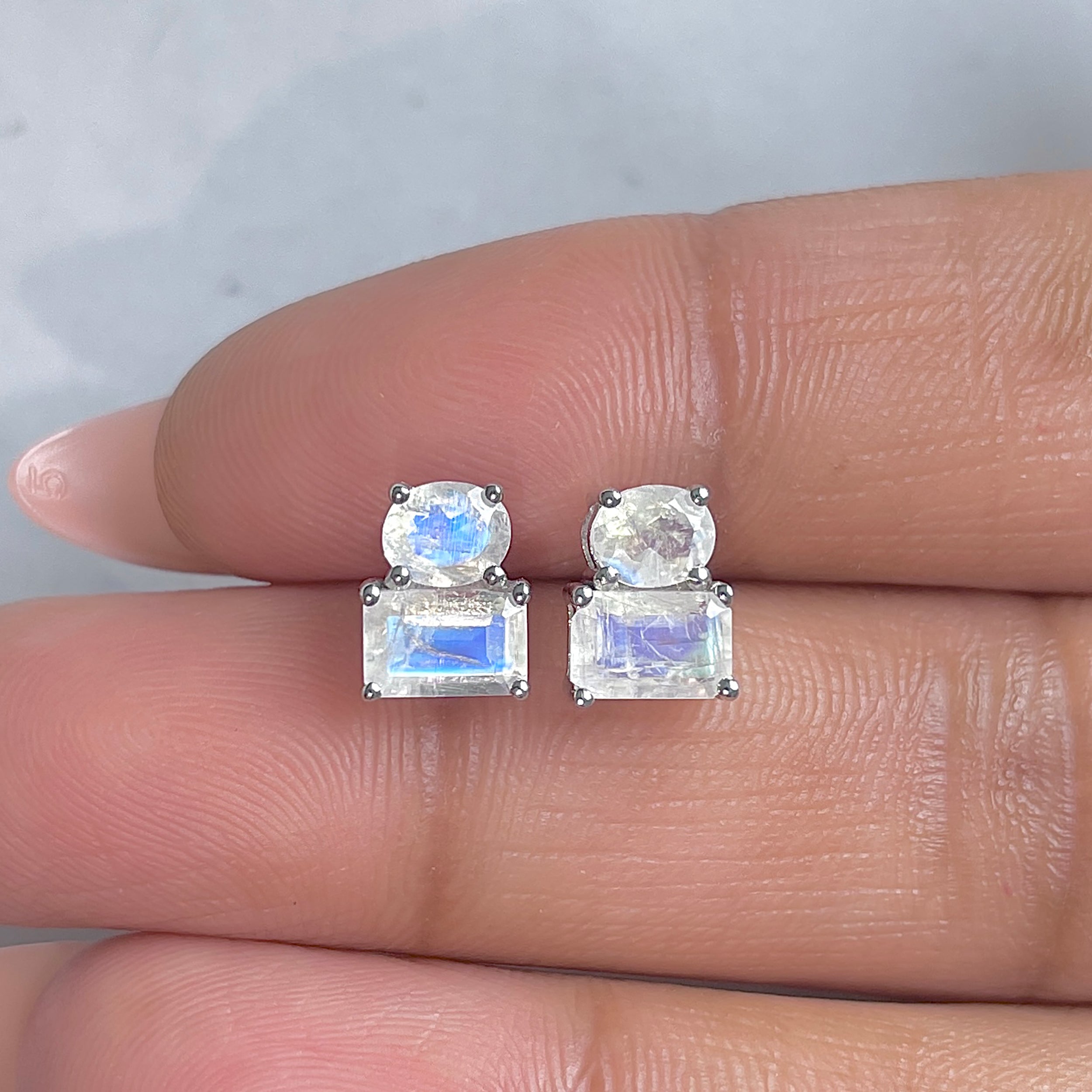 Moonstone Earring-(RBM-RDE-1267.)