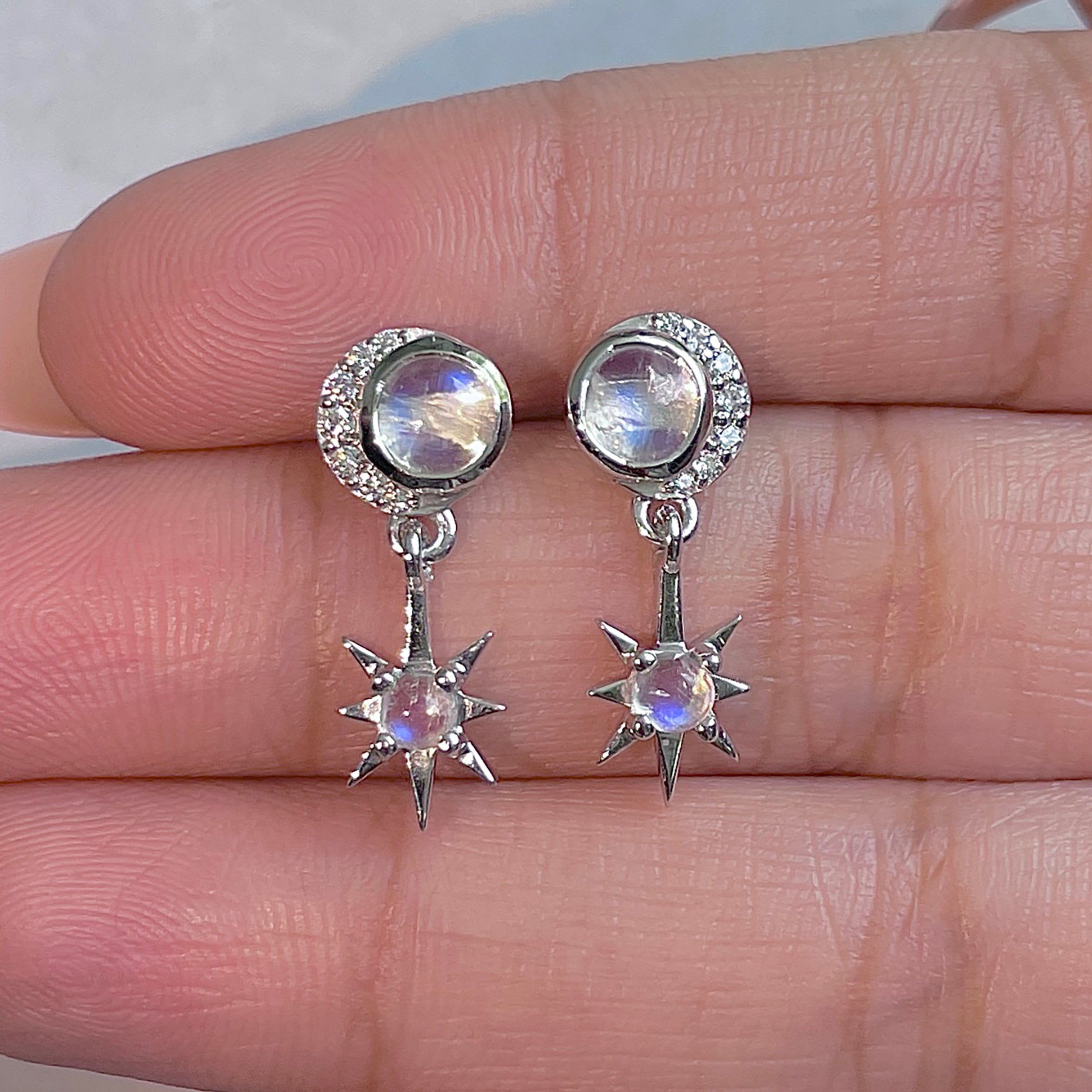 Moonstone Earring-(RBM-RDE-1272.)