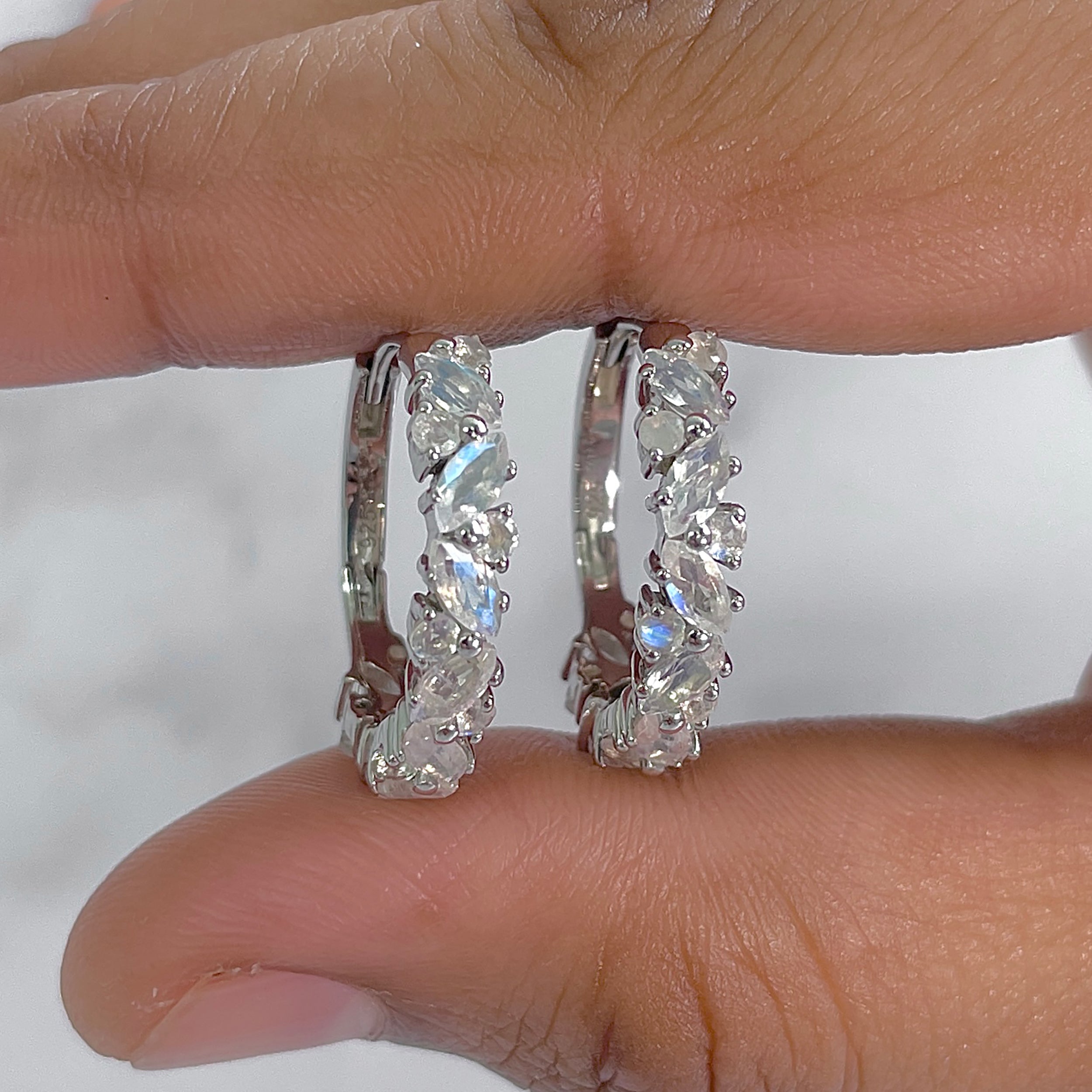 Moonstone Earring-(RBM-RDE-1274.)