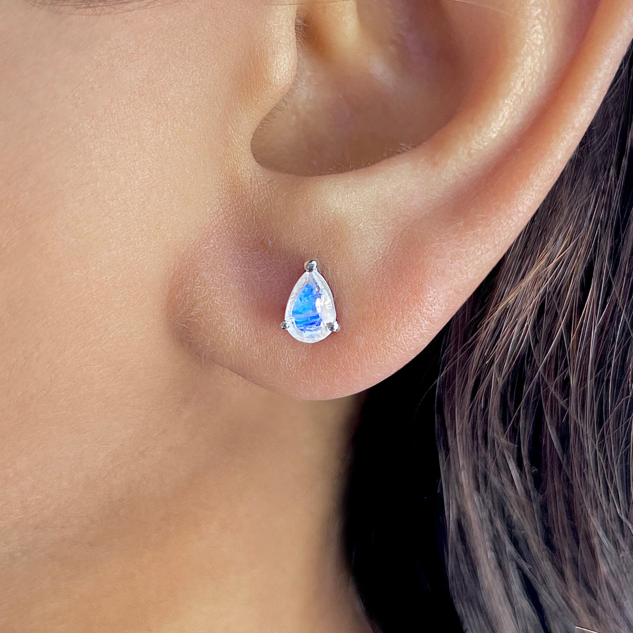 Moonstone Earring-(RBM-RDE-1368.)