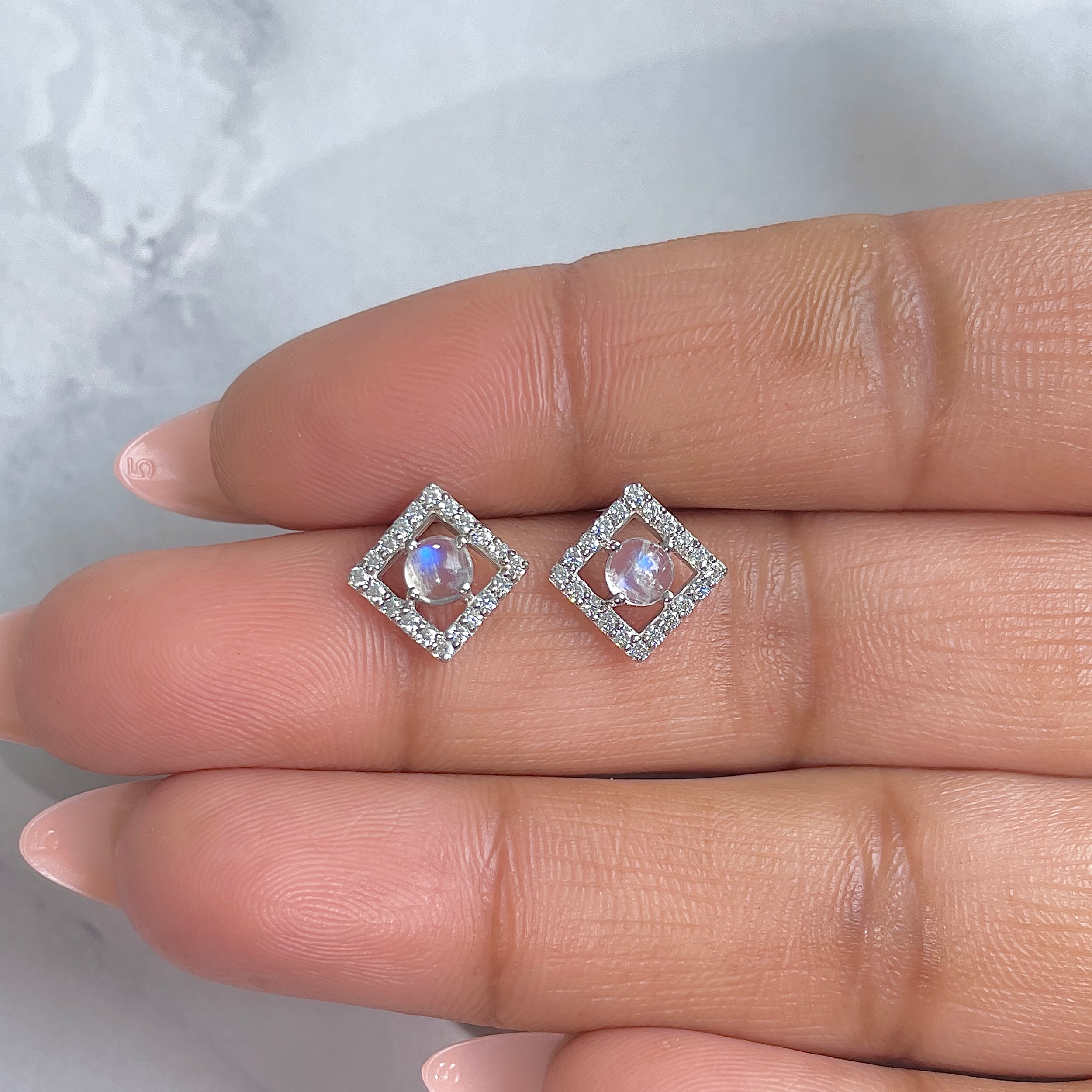 Moonstone Earring-(RBM-RDE-847.)