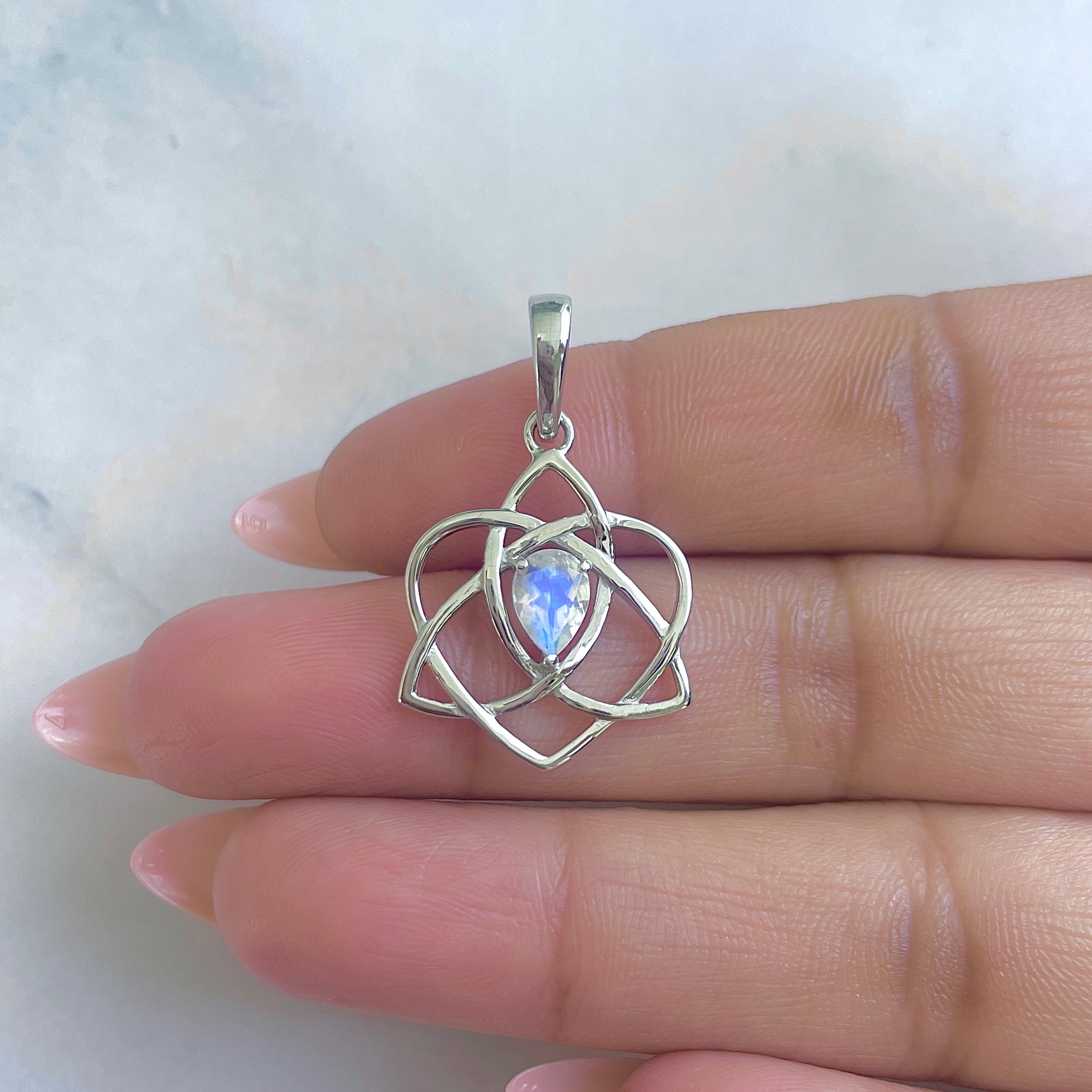 Moonstone Pendant-(RBM-RDEP-880.)