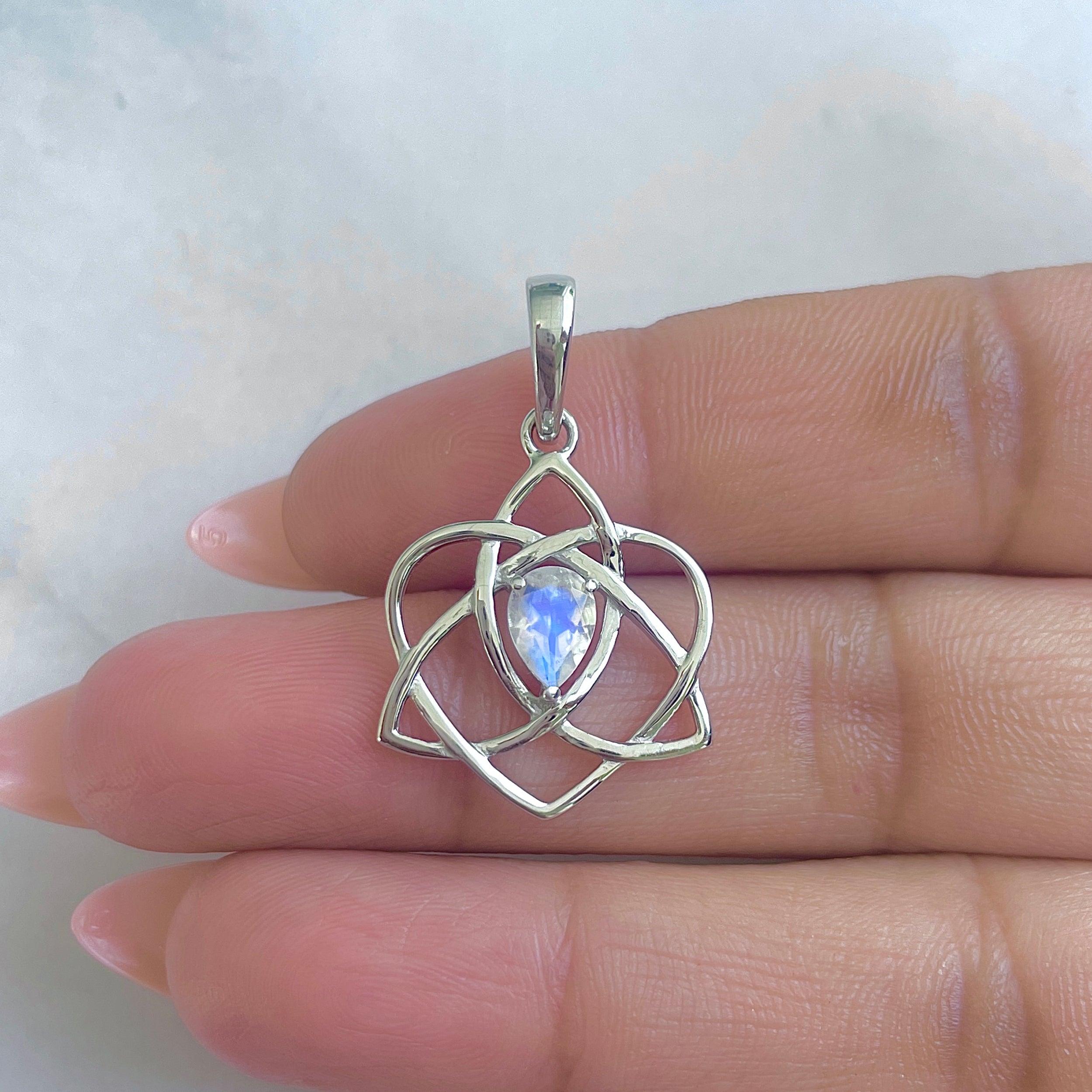 Moonstone Pendant-(RBM-RDEP-880.)