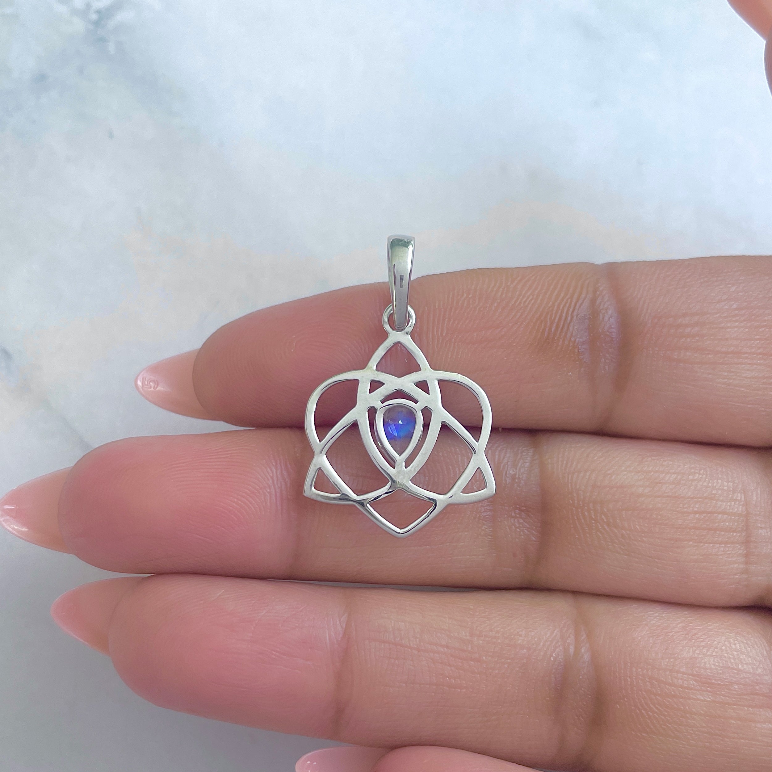 Moonstone Pendant-(RBM-RDEP-880.)